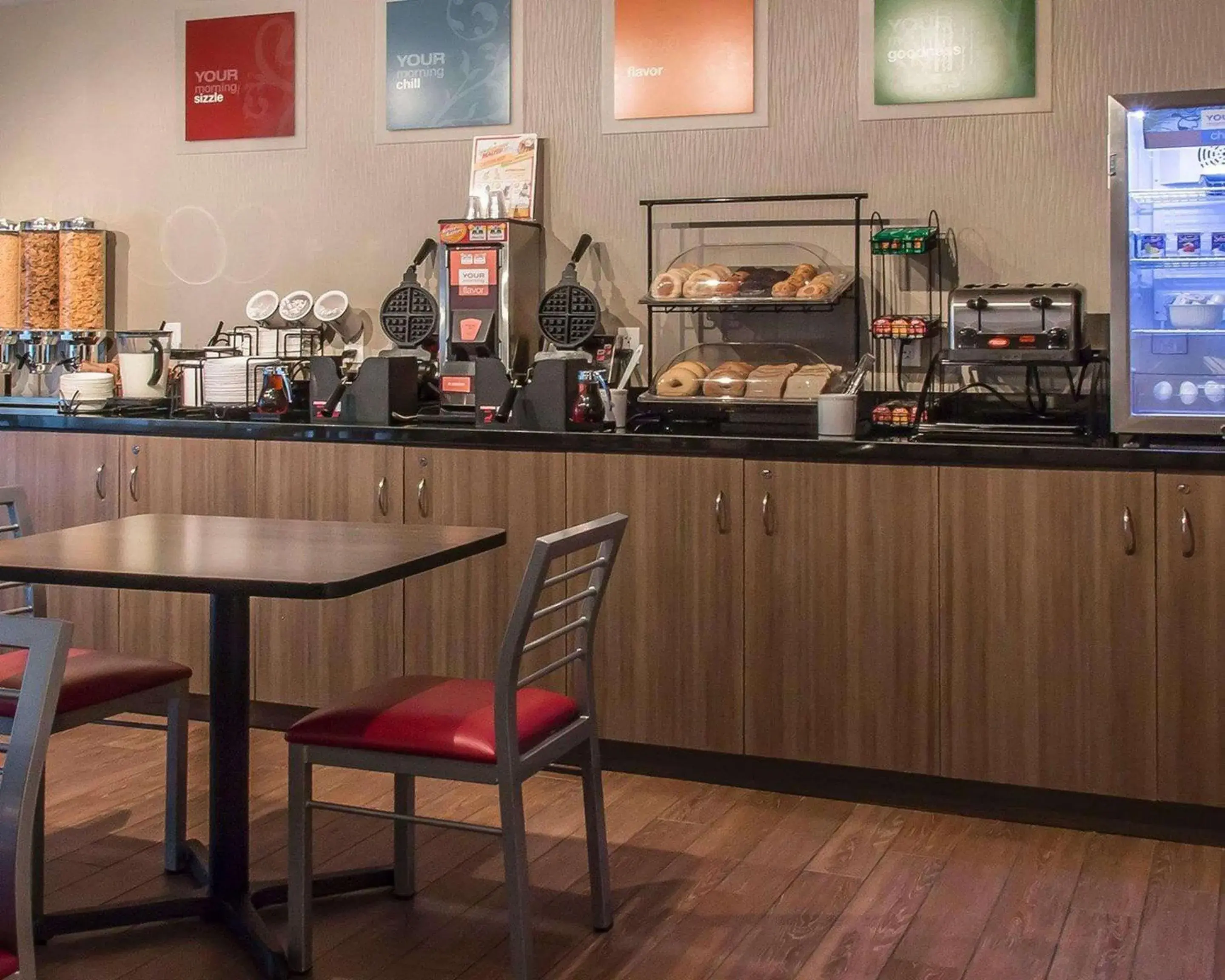 Breakfast in Comfort Inn Breakfast in Comfort Inn