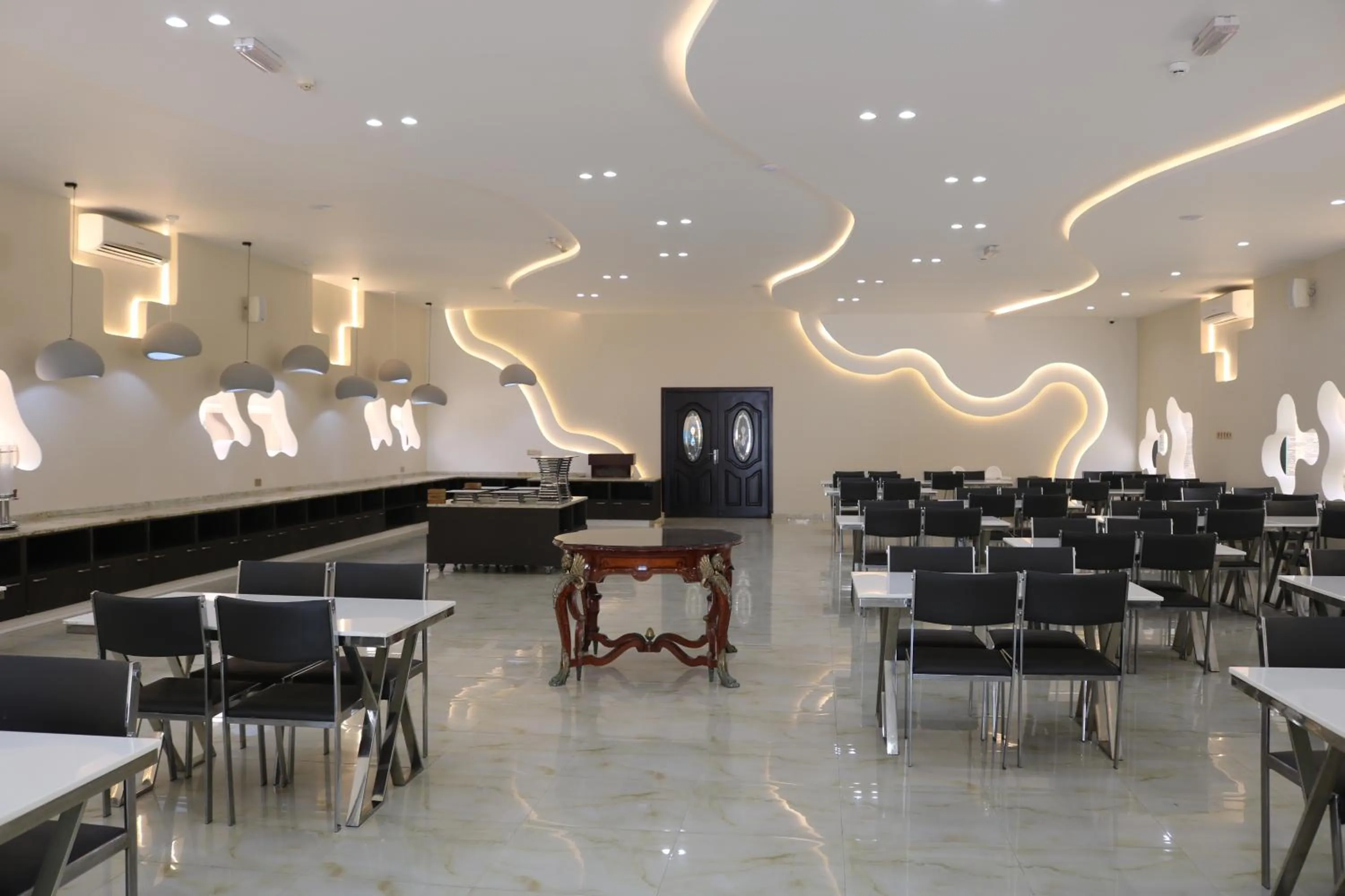 Restaurant/places to eat in Palma Beach Resort & Spa