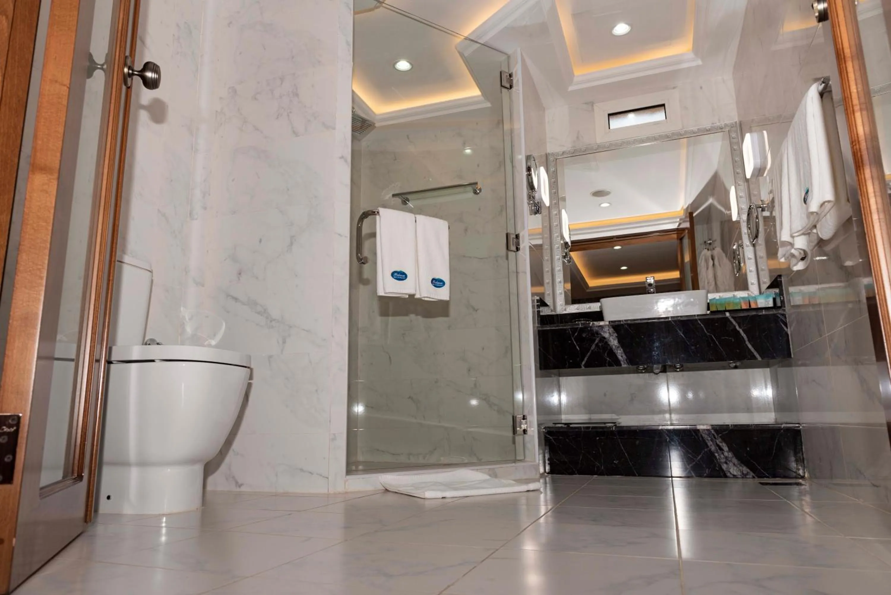 Bathroom in Palma Beach Resort & Spa