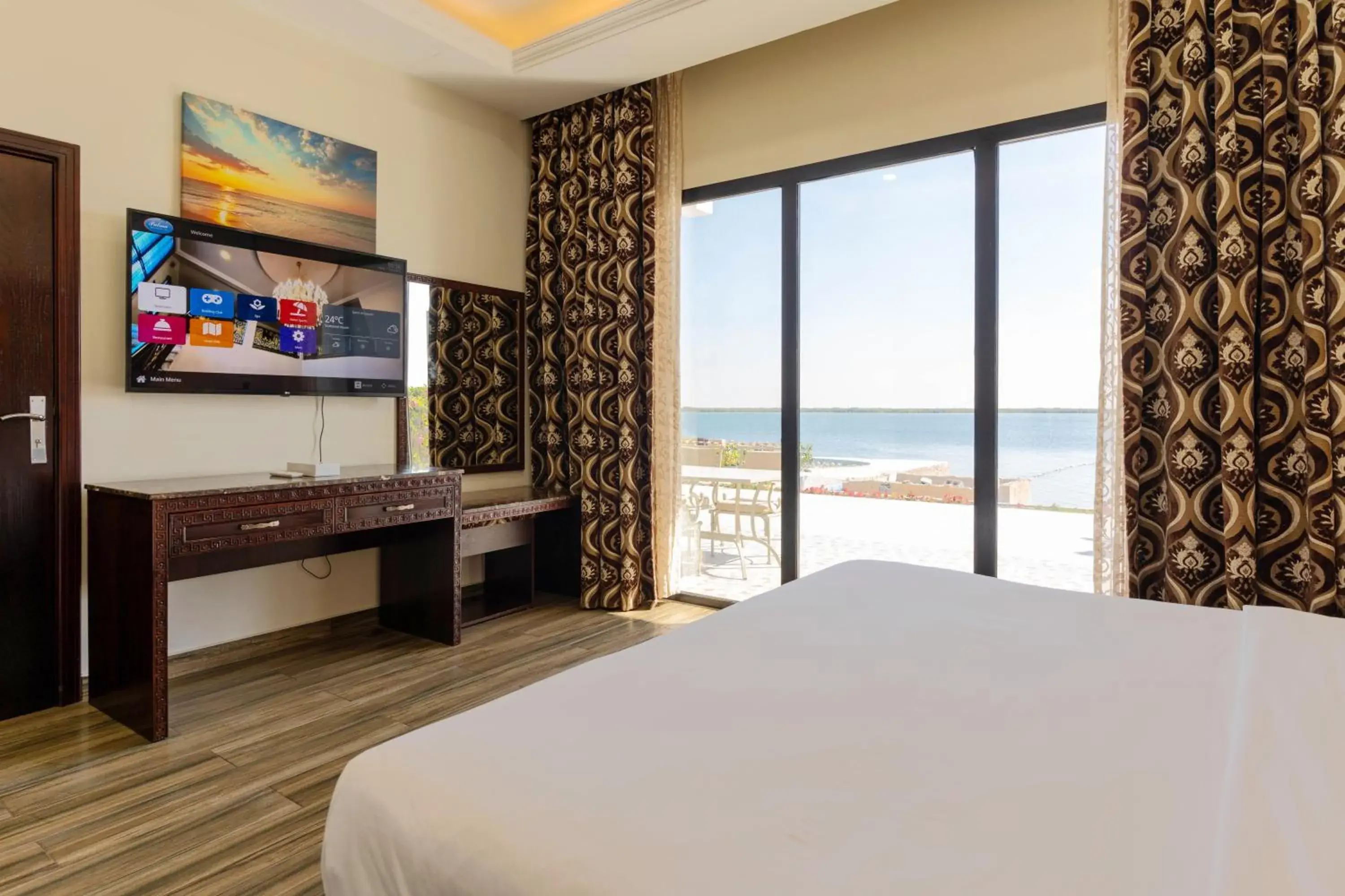 Deluxe King Room with Sea View in Palma Beach Resort & Spa Deluxe King Room with Sea View in Palma Beach Resort & Spa