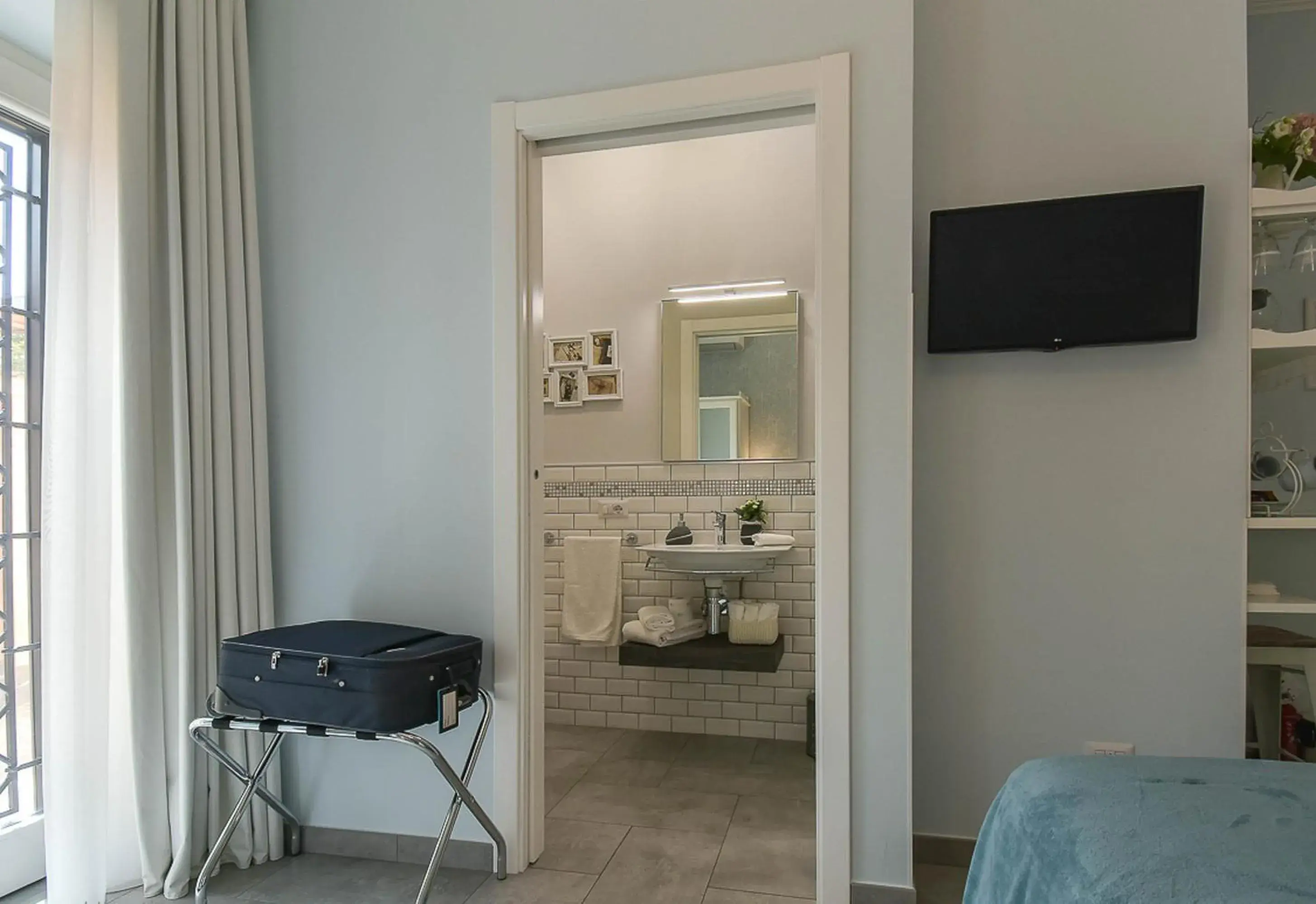 TV and multimedia, Bed in A Casa di Titty TV and multimedia, Bed in A Casa di Titty