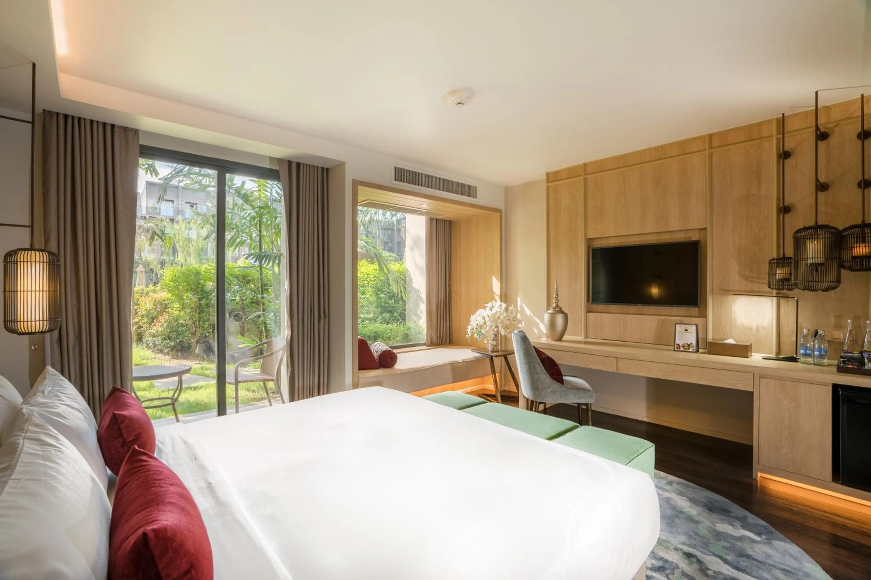 Garden, Bed in Divalux Resort & Spa Bangkok, Suvarnabhumi Airport-Free Shuttle