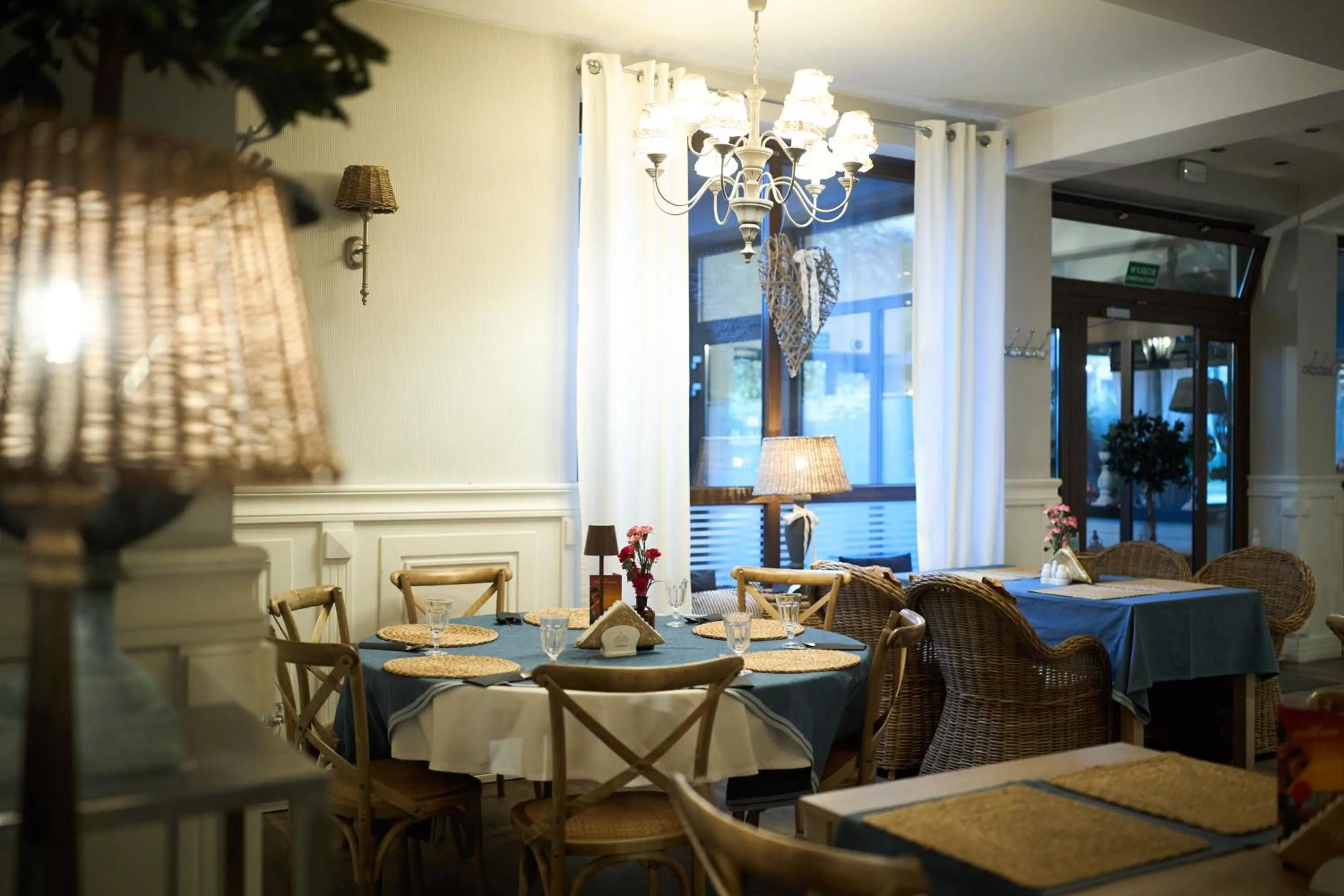 Restaurant/places to eat in Hotel NORD