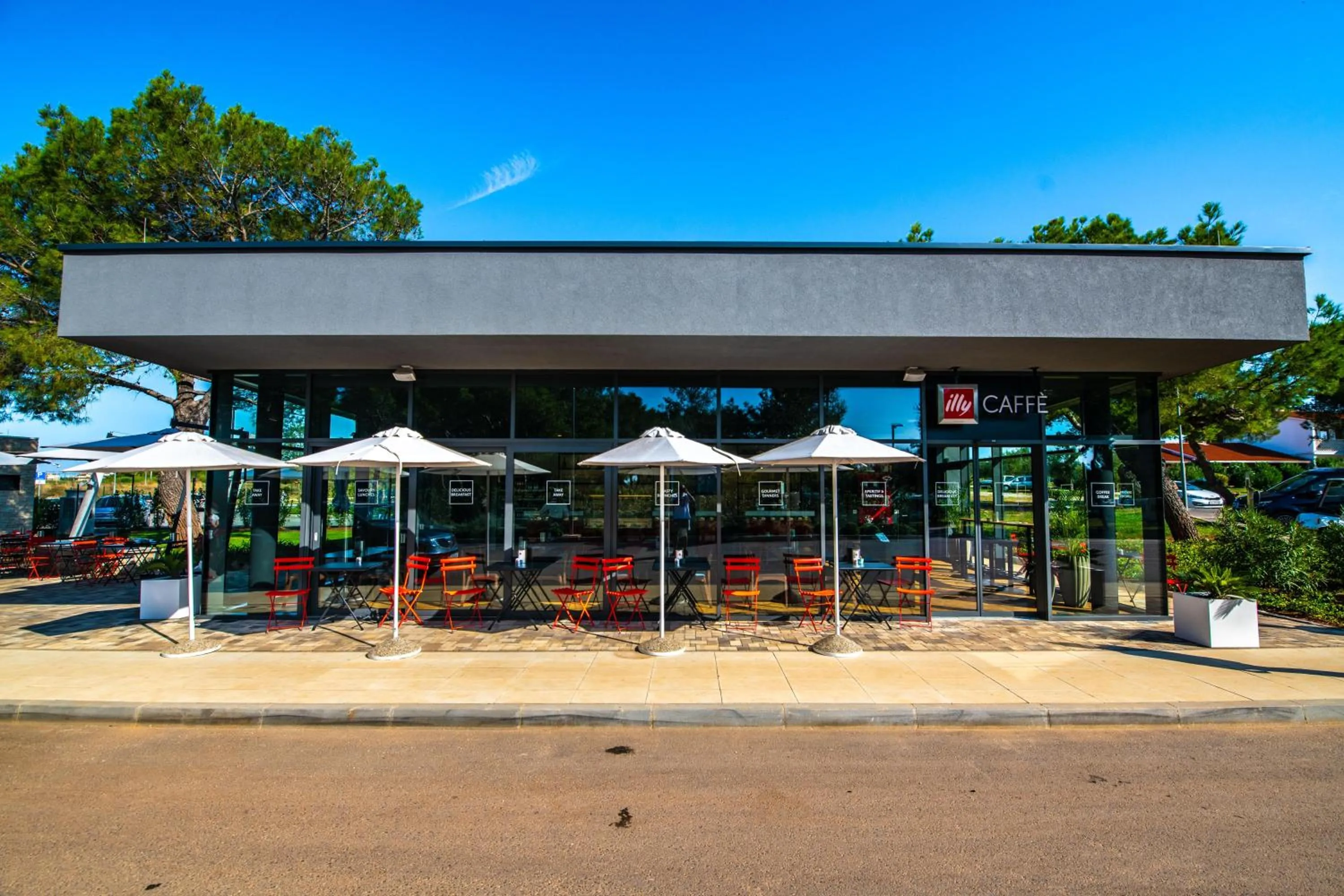 Lounge or bar in Arena Grand Kazela Camping Homes