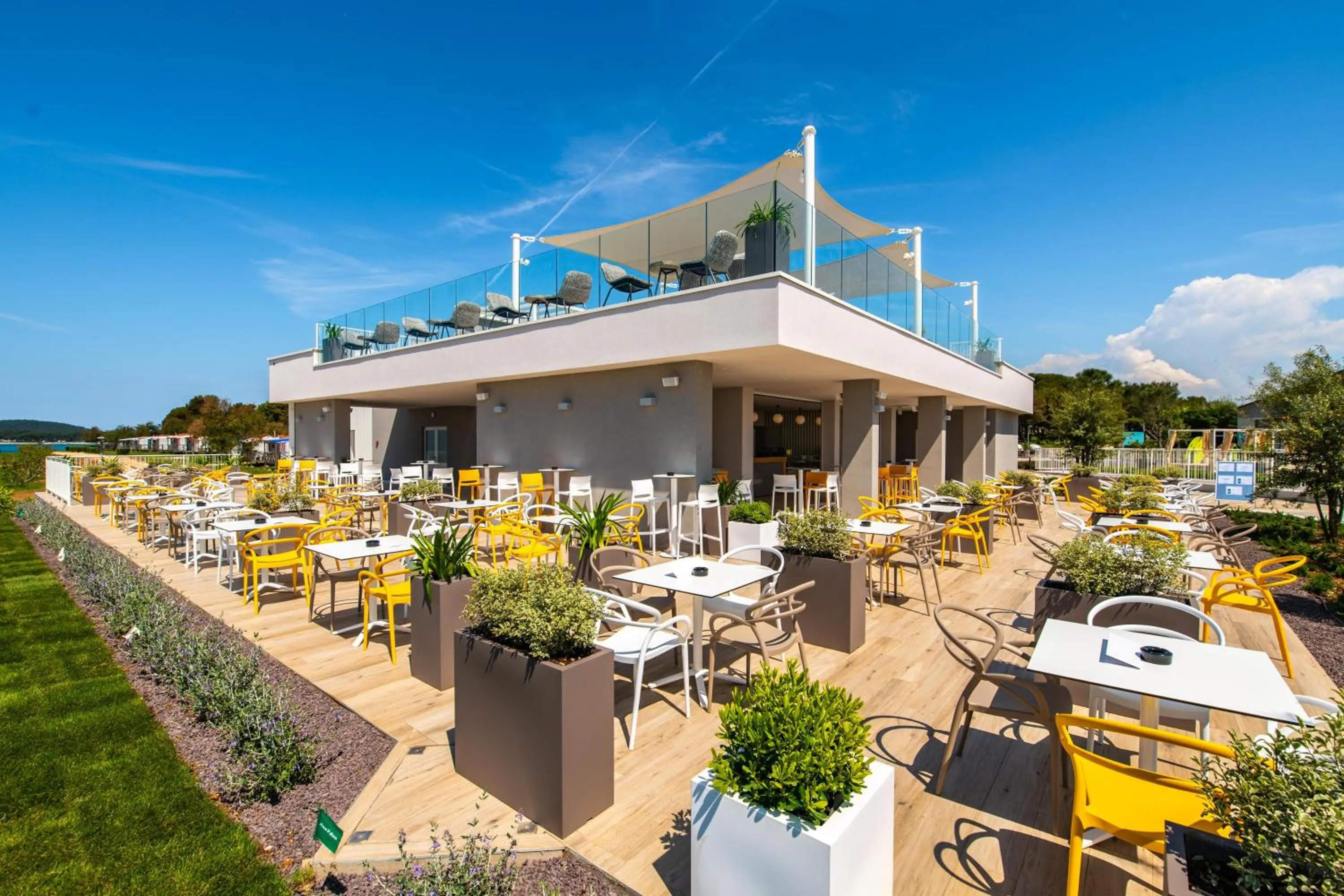 Lounge or bar in Arena Grand Kazela Camping Homes