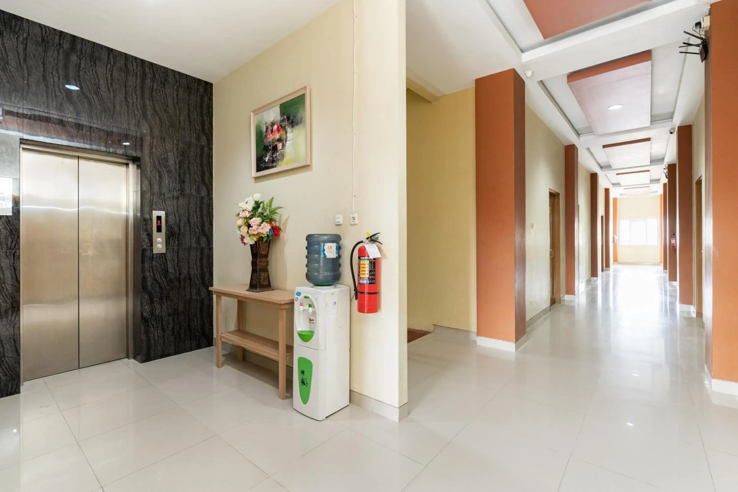 Property building in RedDoorz near Islamic Center Samarinda Property building in RedDoorz near Islamic Center Samarinda