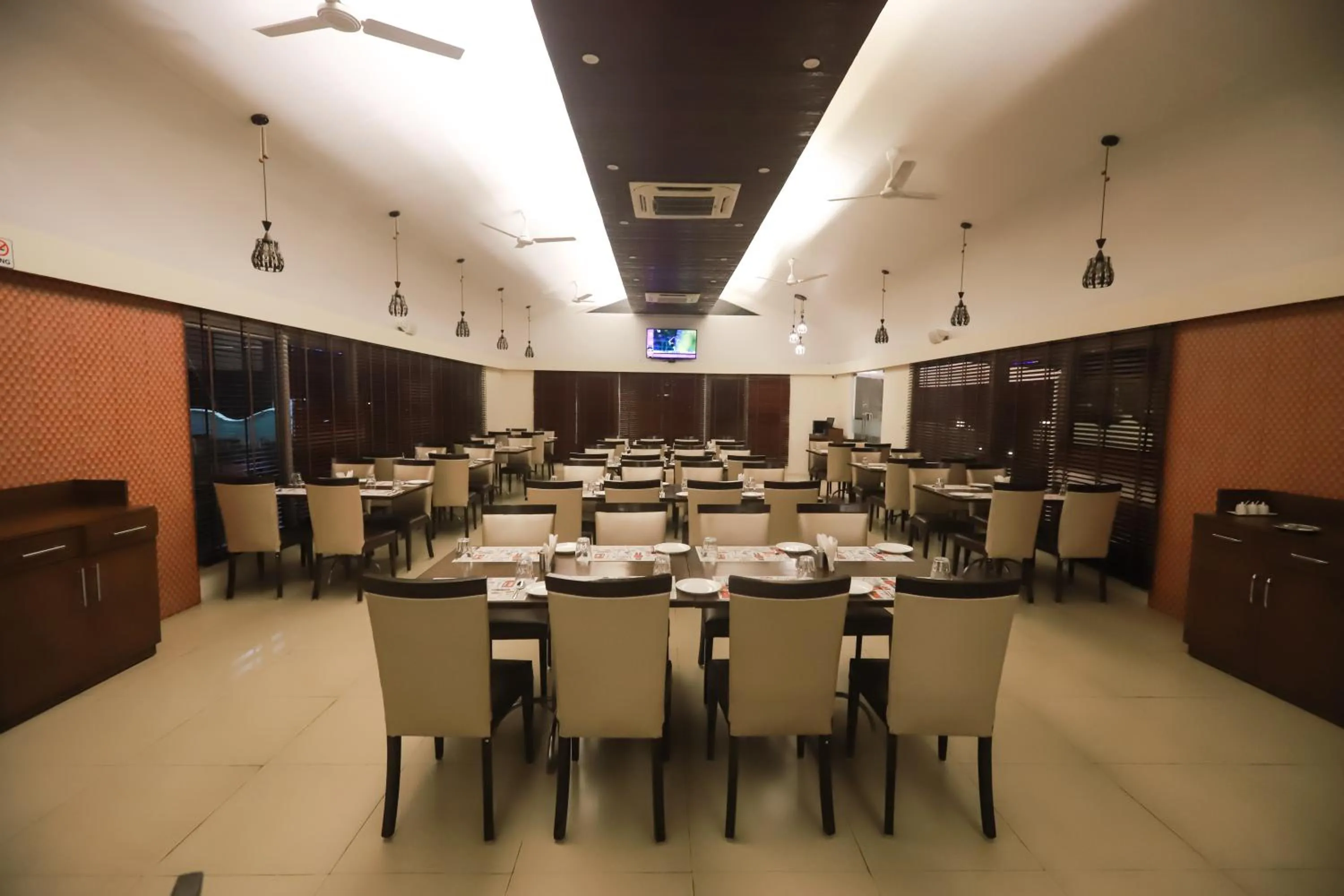 Restaurant/places to eat in Visava Amusement Park & Resort Navi Mumbai