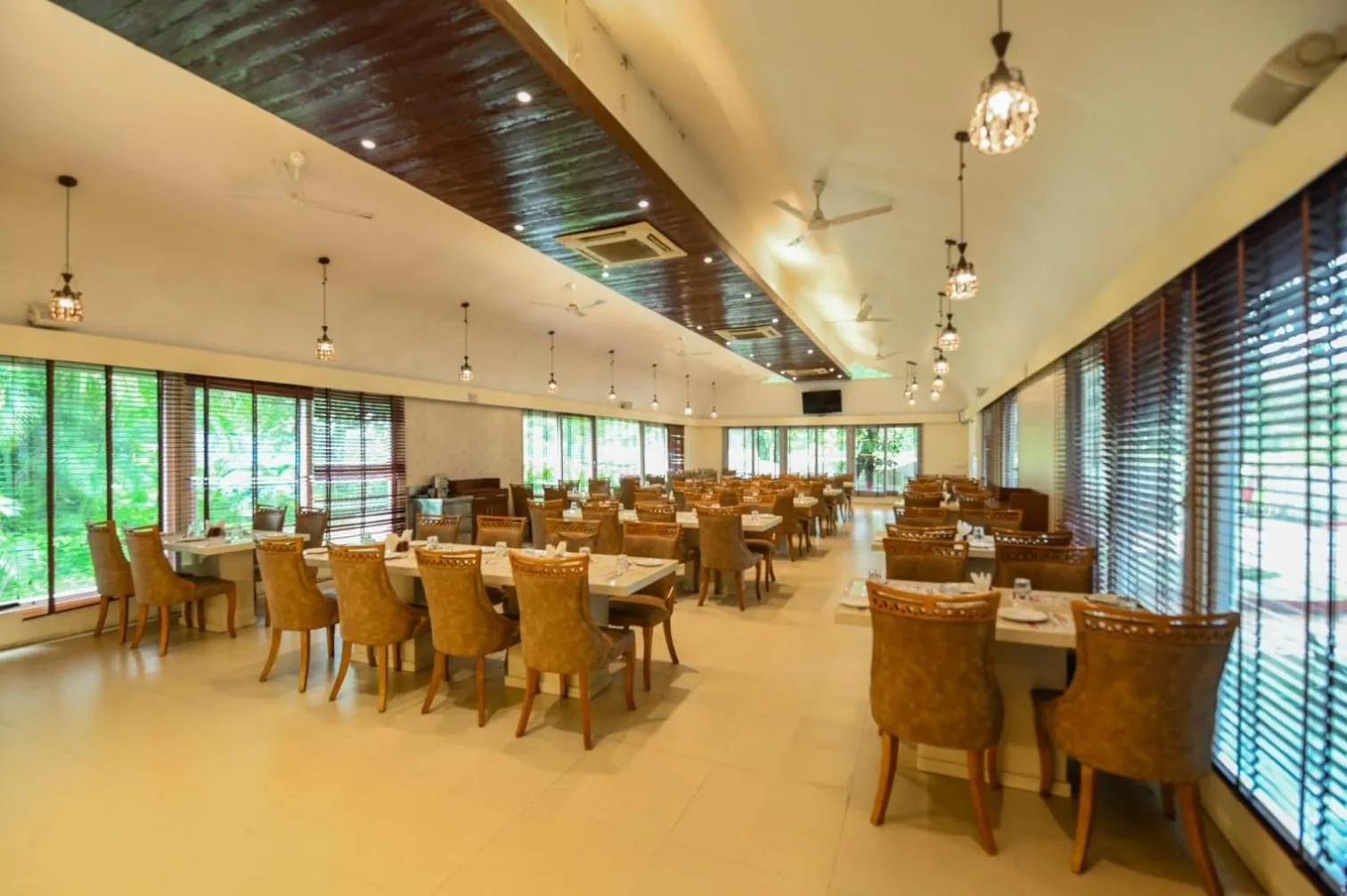 Restaurant/places to eat in Visava Amusement Park & Resort Navi Mumbai
