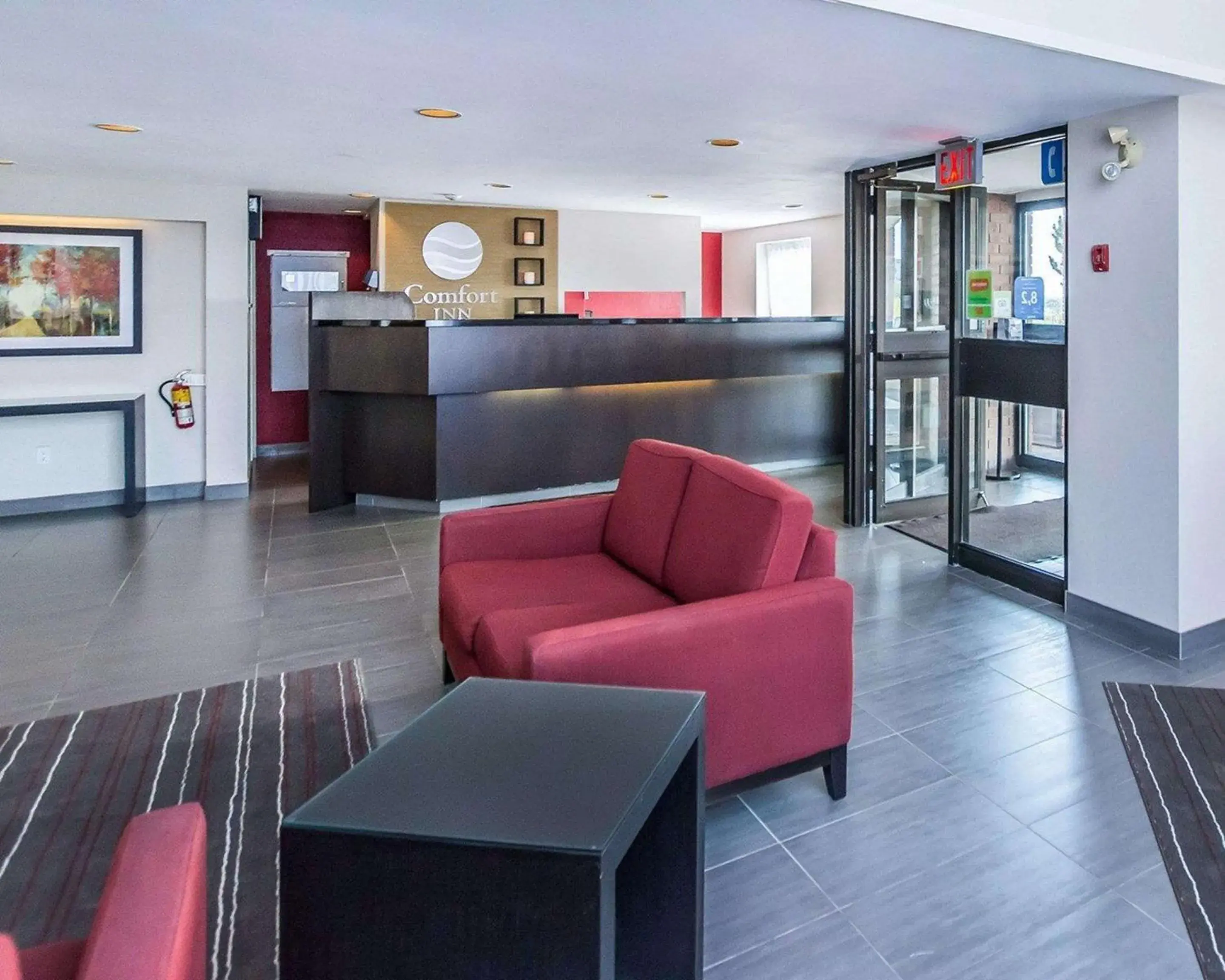 Lobby or reception in Comfort Inn East Lobby or reception in Comfort Inn East