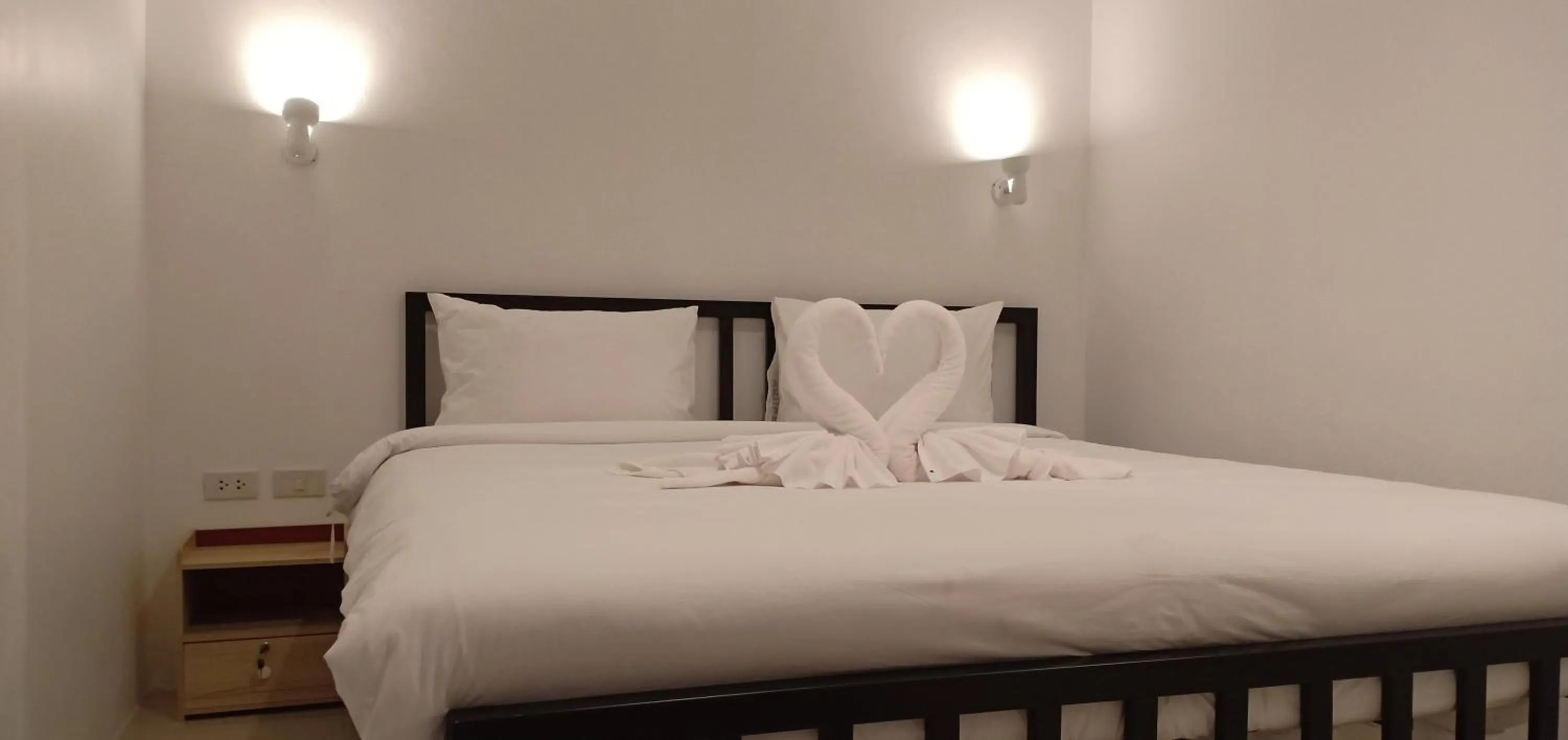 Bed in Chaweng best hotel and hostel samui