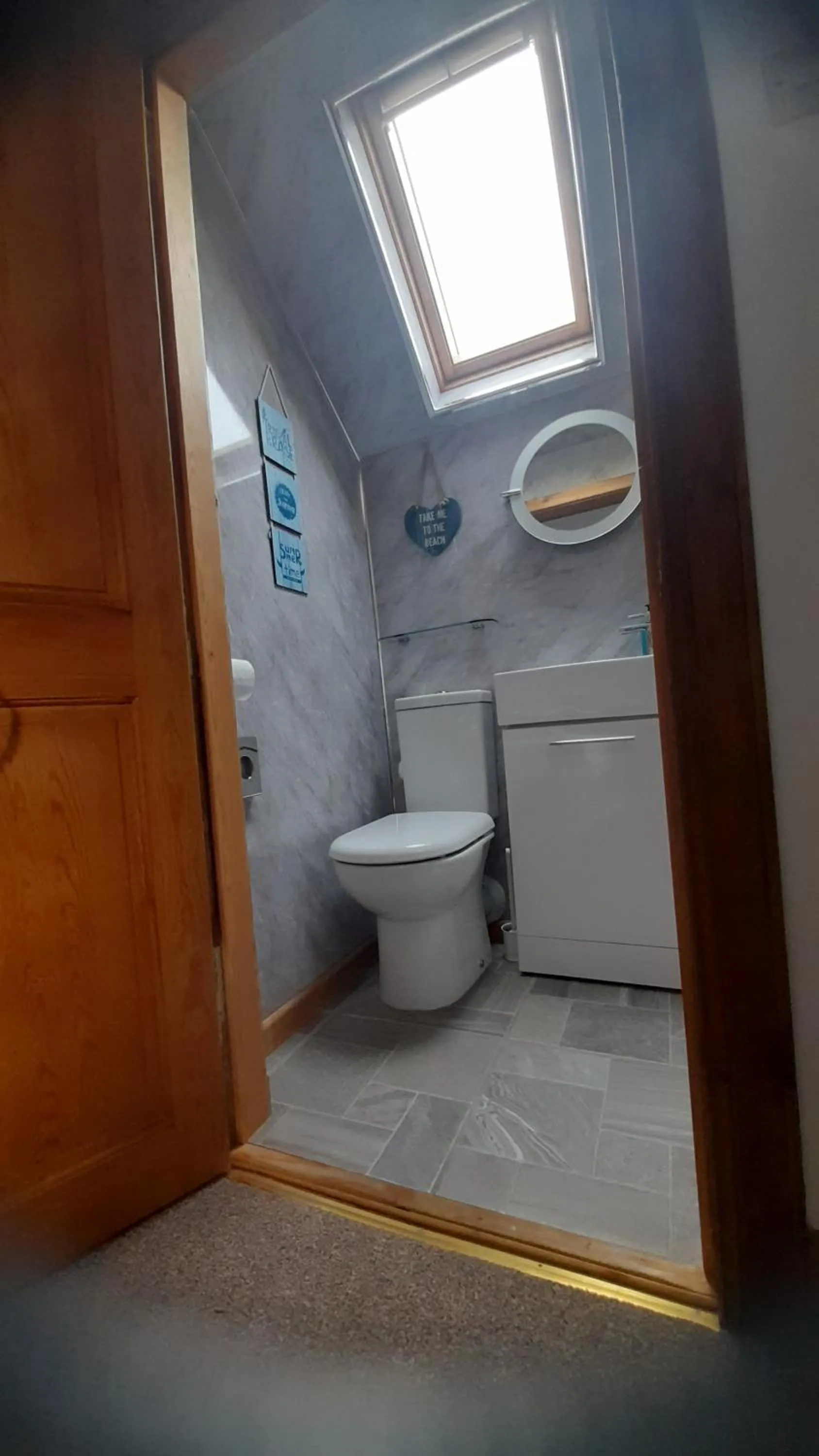 Toilet in Lycia Rooms +