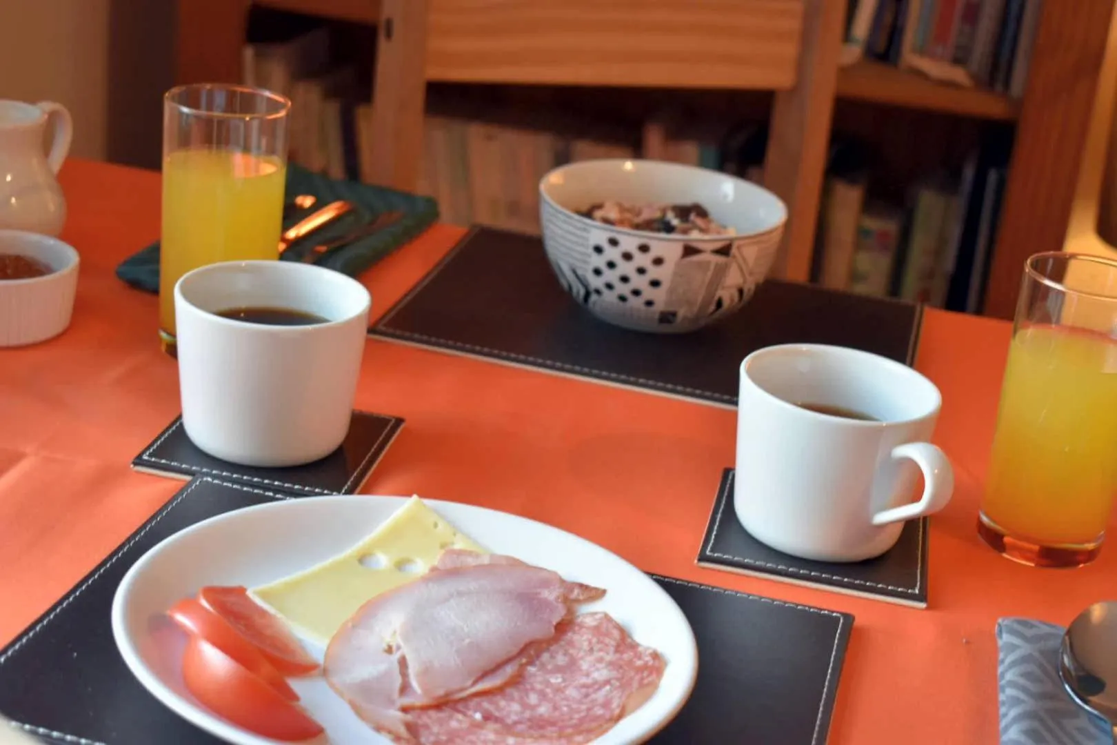 Food and drinks in Lycia Rooms +