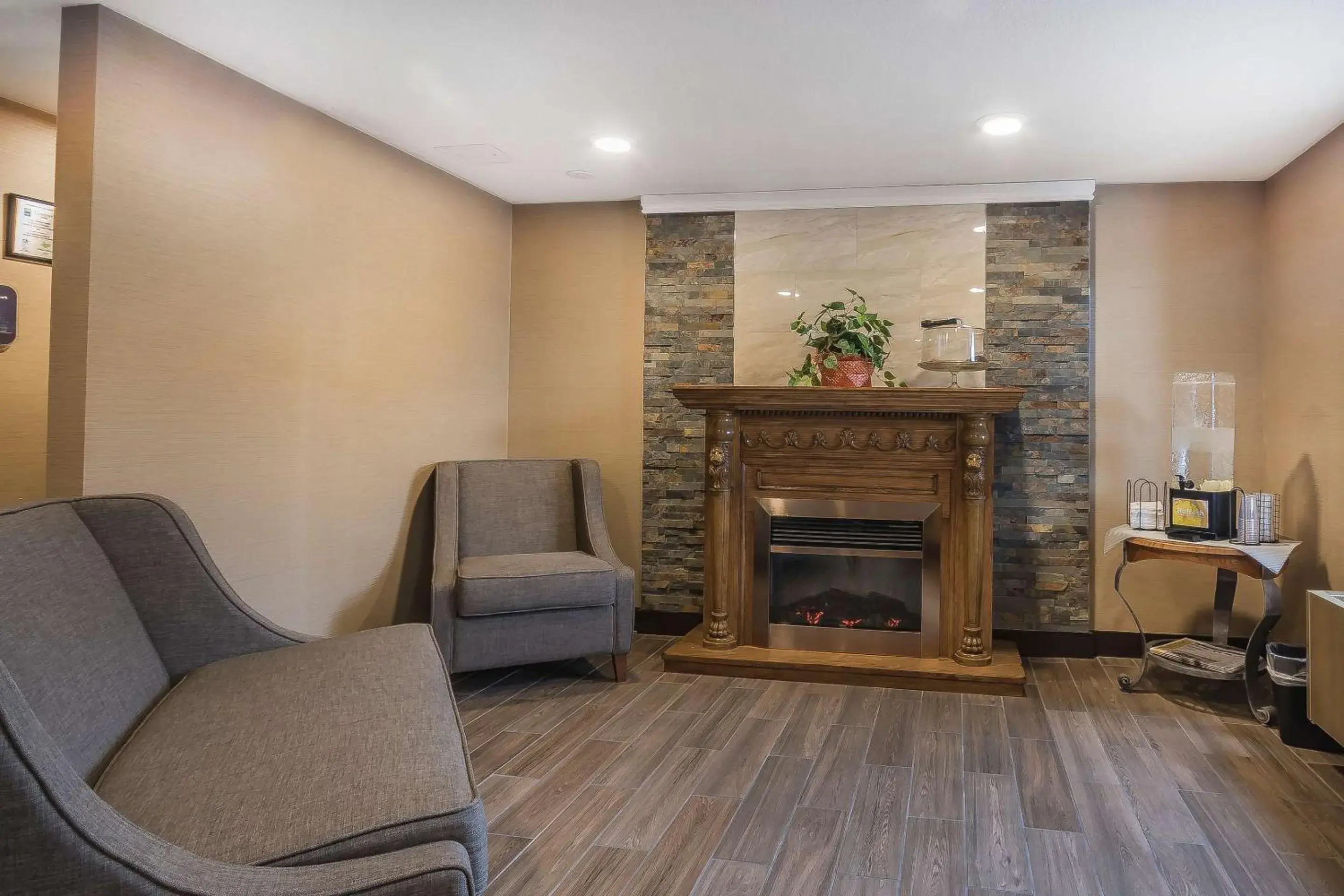 Lobby or reception in Comfort Inn Lobby or reception in Comfort Inn