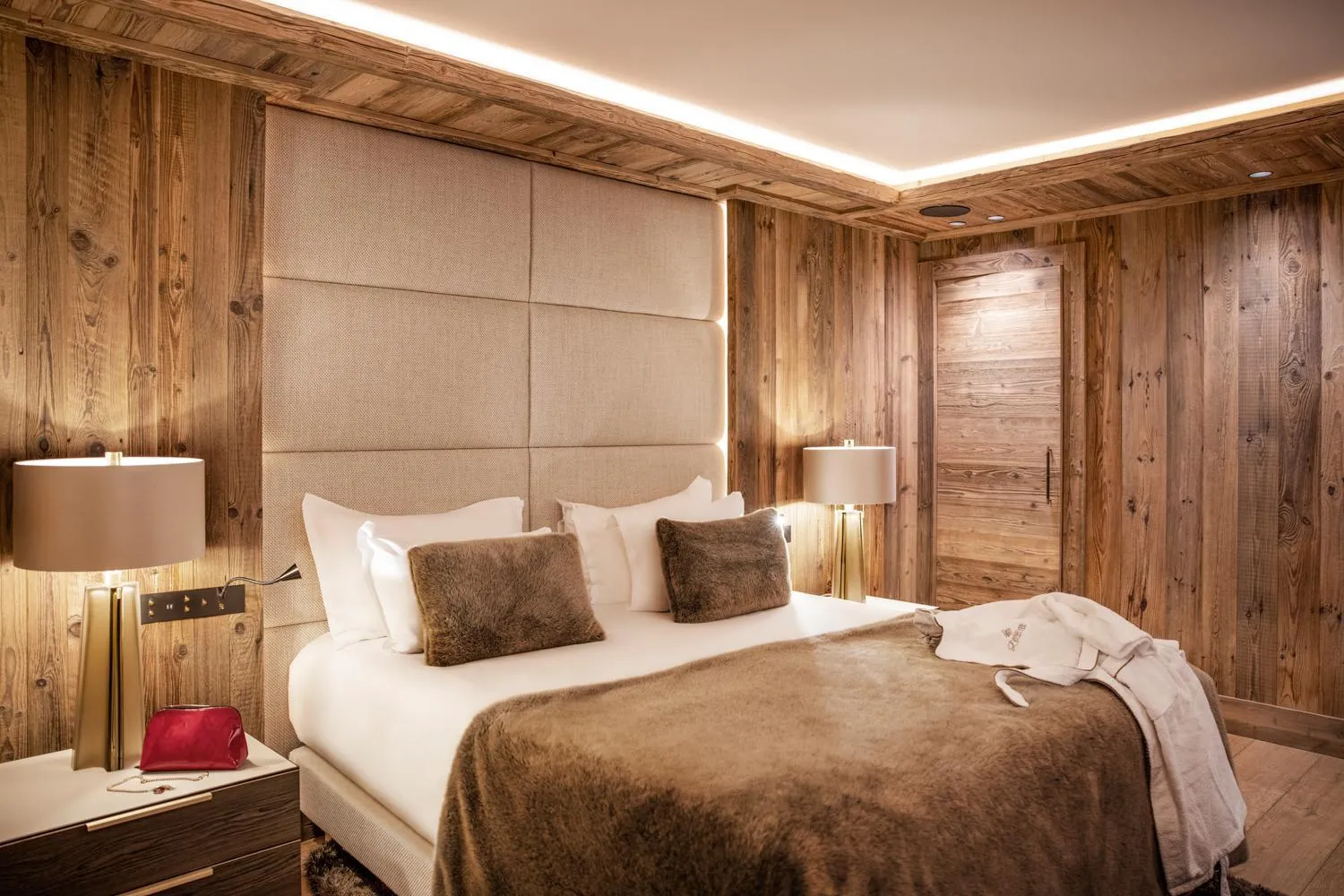 Photo of the whole room, Bed in Armancette - The Leading Hotels of the World