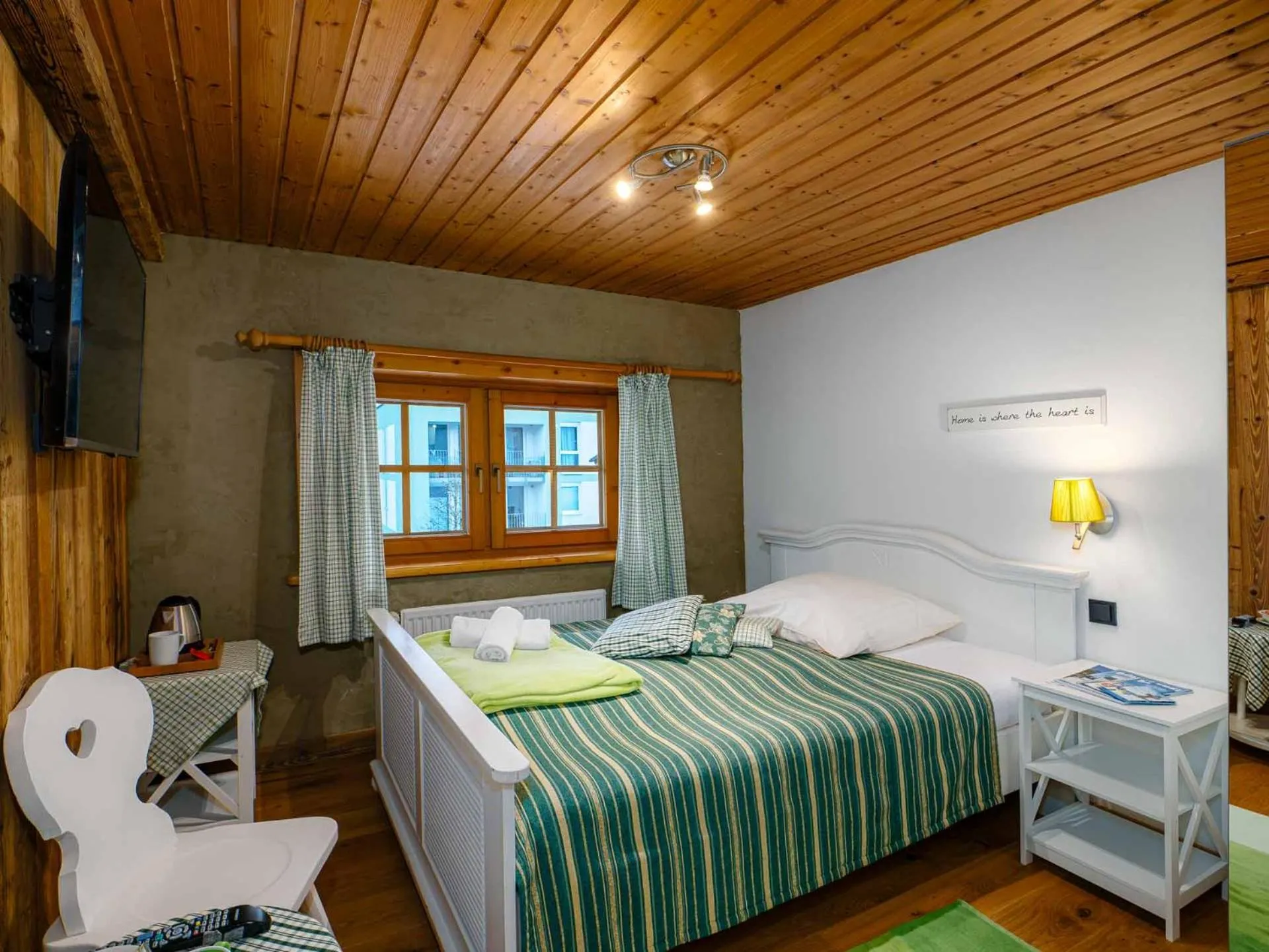 Bed in Gasthaus Auwirt