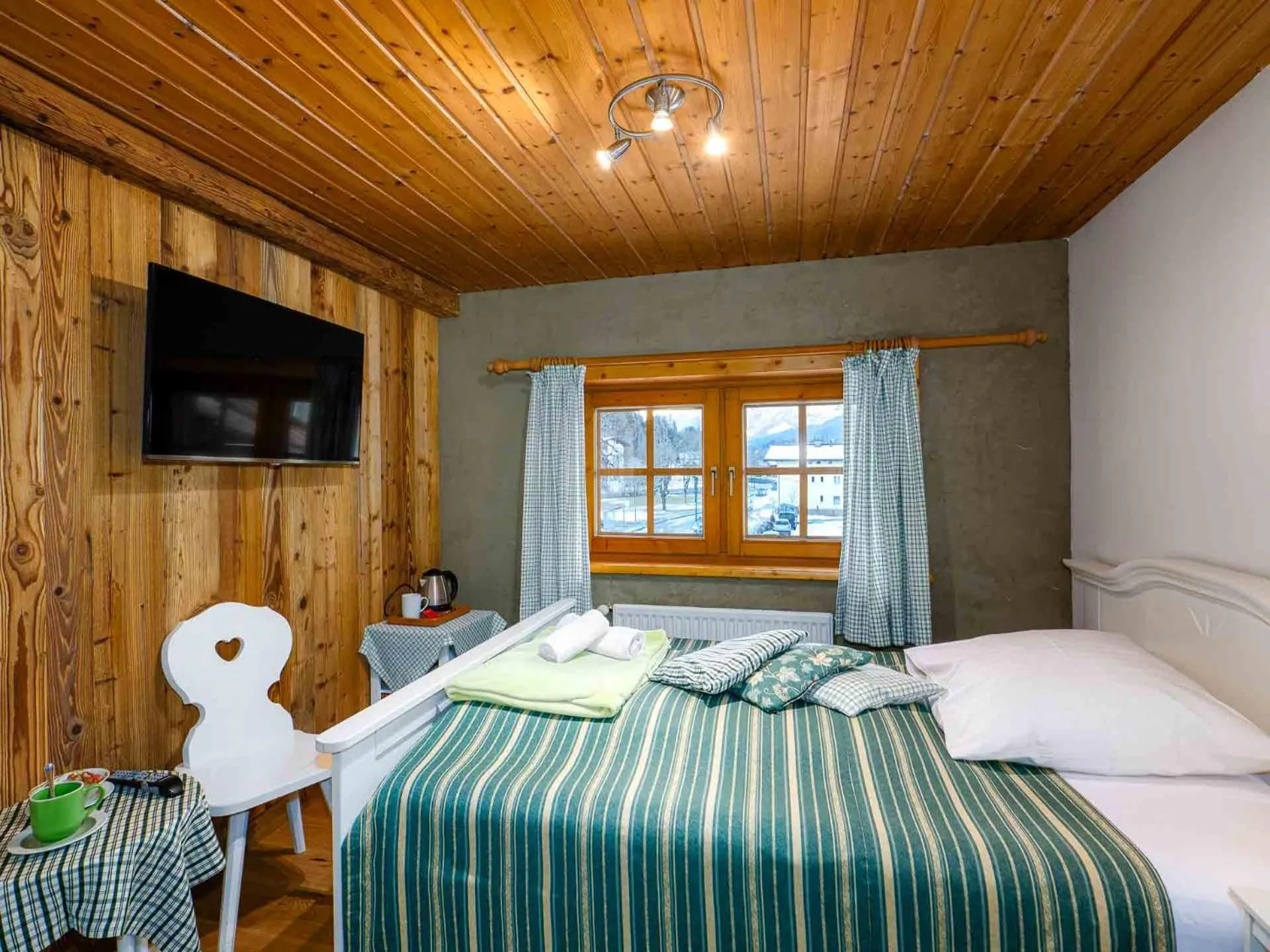 Bed in Gasthaus Auwirt