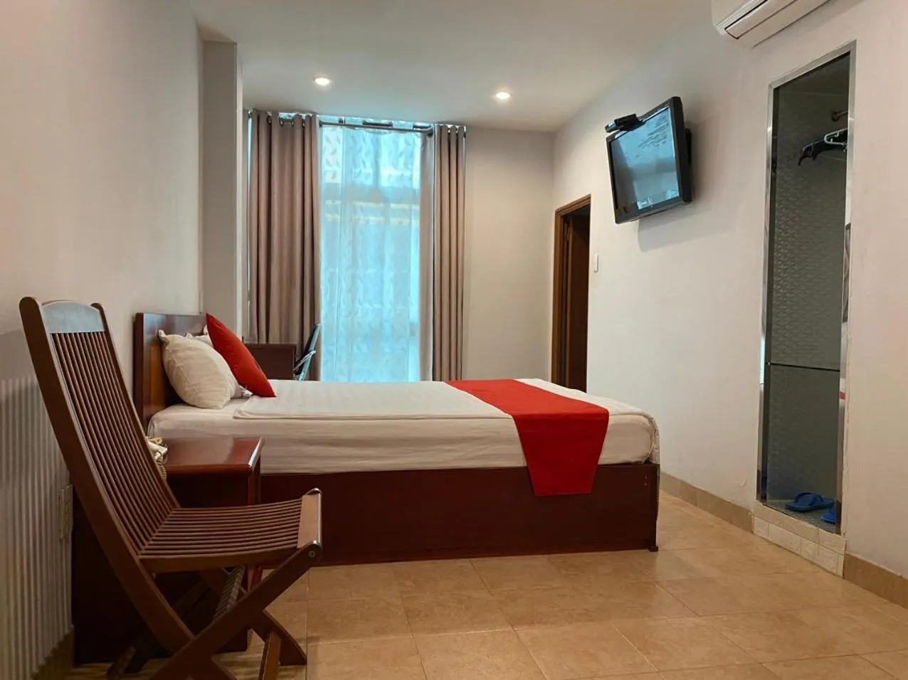 Bedroom in Sao Nam Hotel - Bui Vien Walking Street