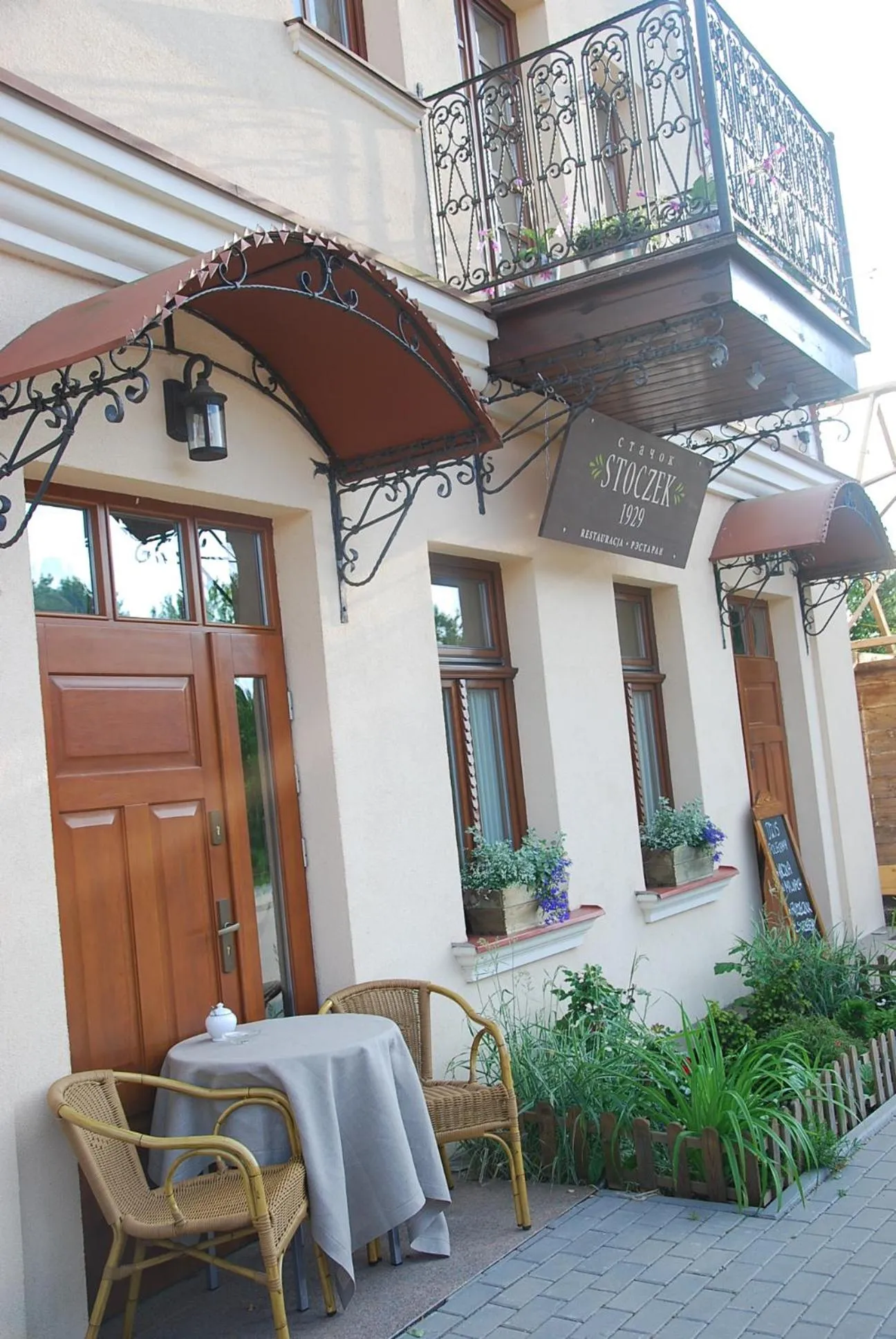 Facade/entrance in Stoczek 1929