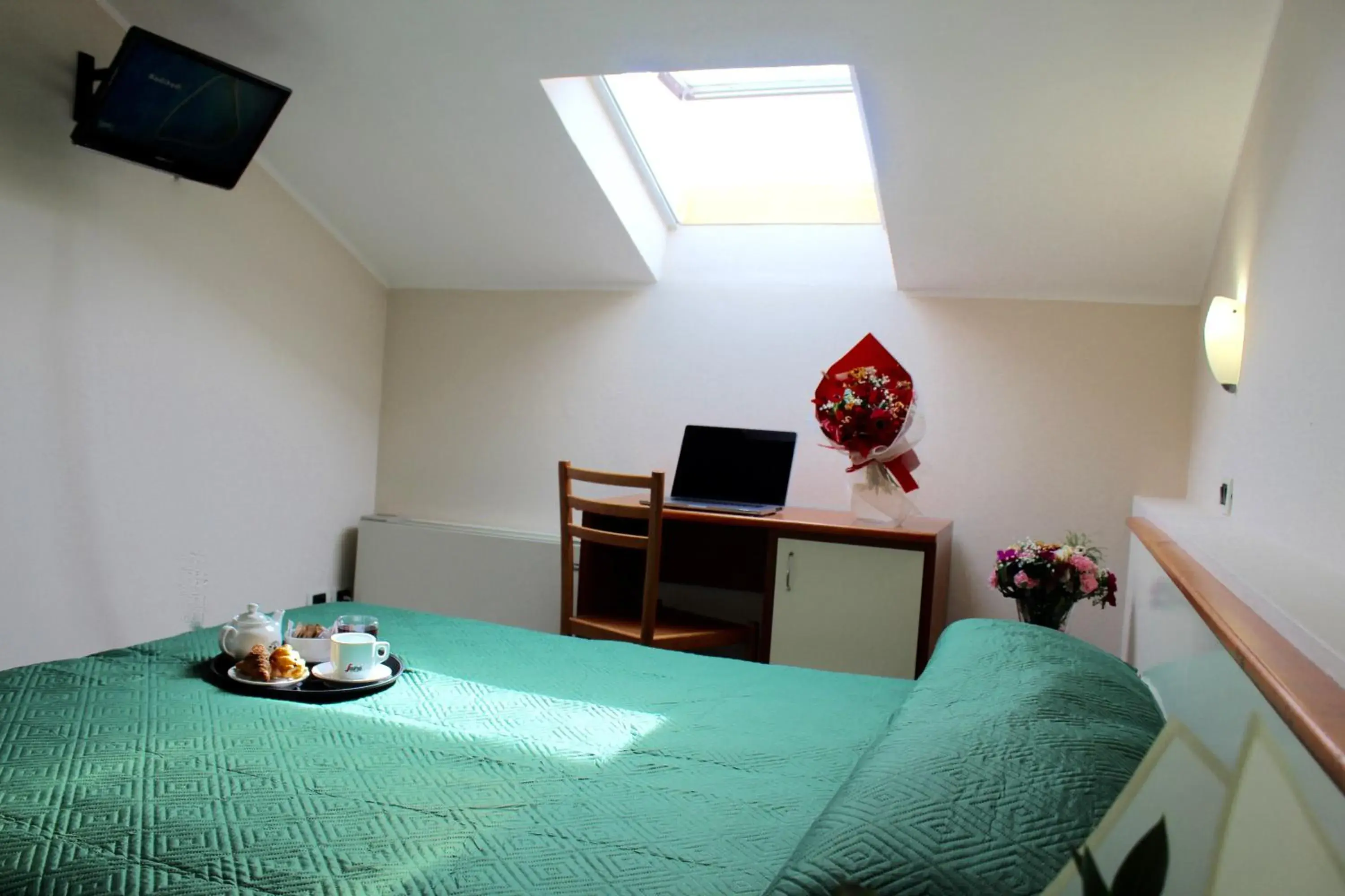 Economy Double or Twin Room in Blue Hotel Economy Double or Twin Room in Blue Hotel