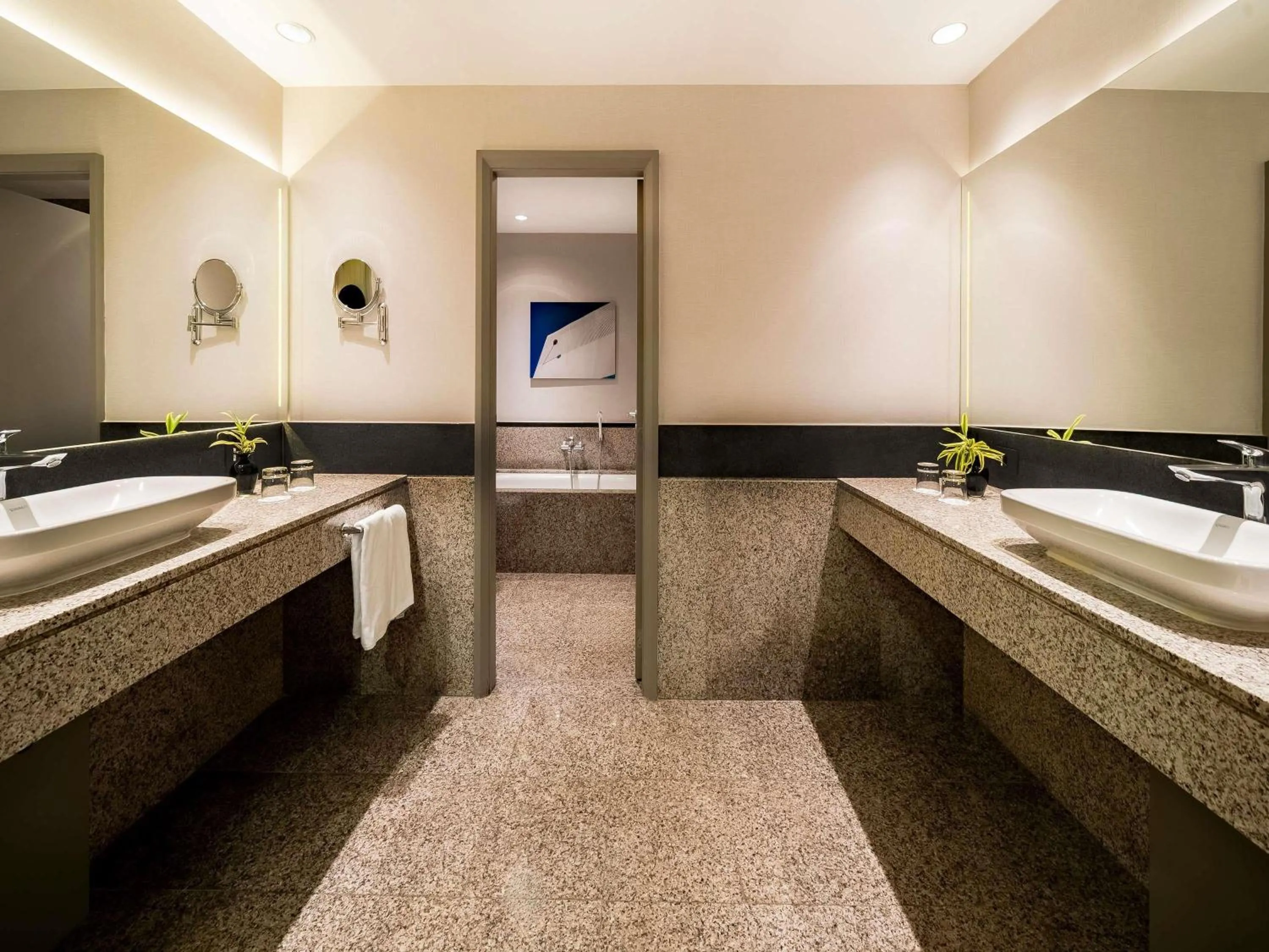 Presidential King Suite with Executive Lounge Access - single occupancy in Pullman Sao Paulo Guarulhos Airport