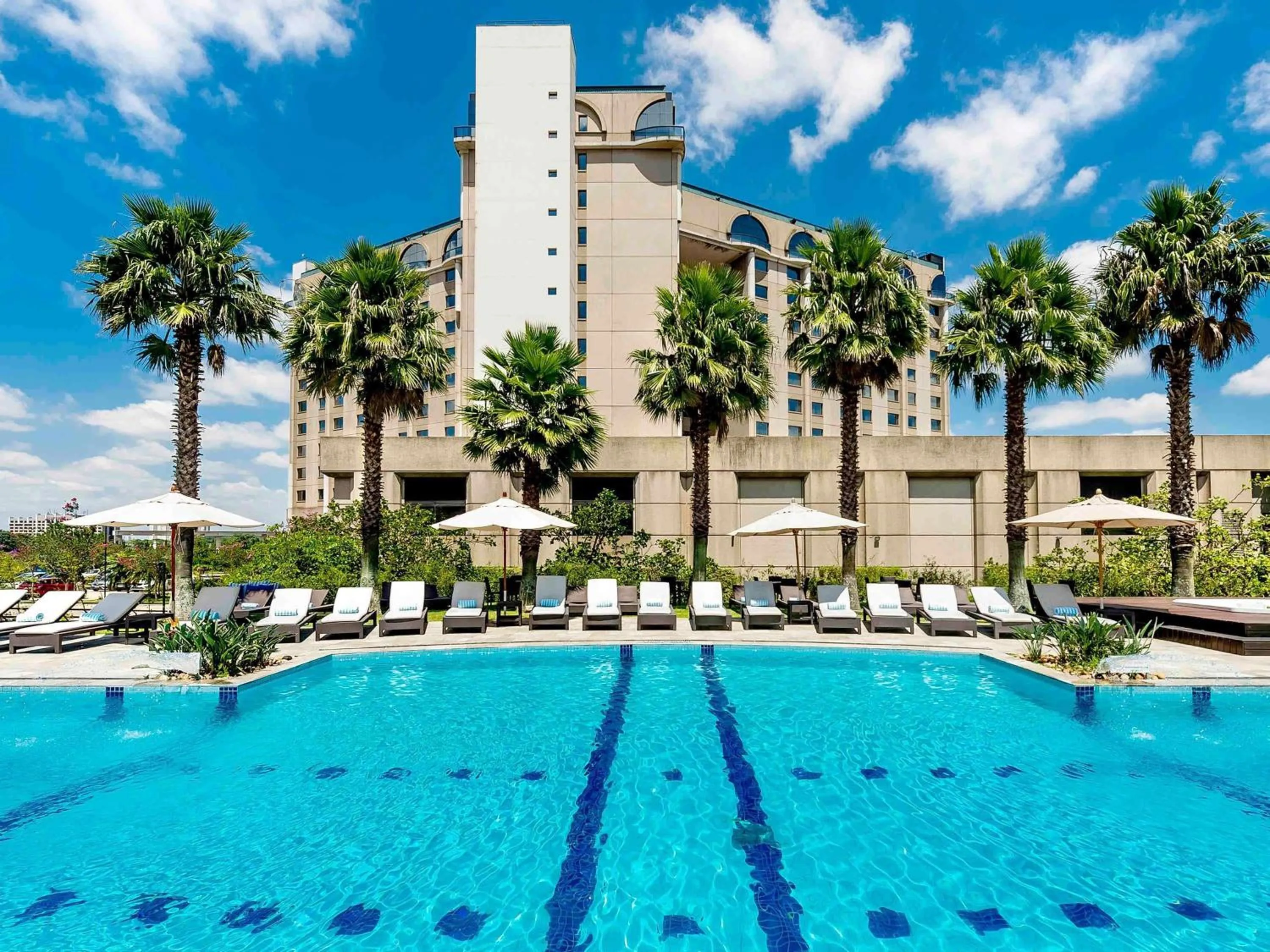 Property building in Pullman Sao Paulo Guarulhos Airport