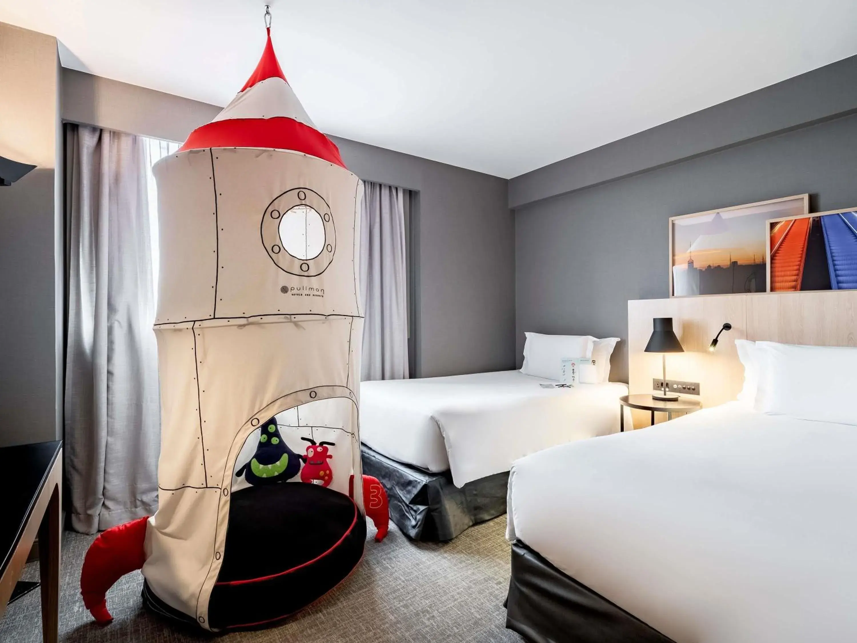 Bedroom, Bed in Pullman Sao Paulo Guarulhos Airport Bedroom, Bed in Pullman Sao Paulo Guarulhos Airport