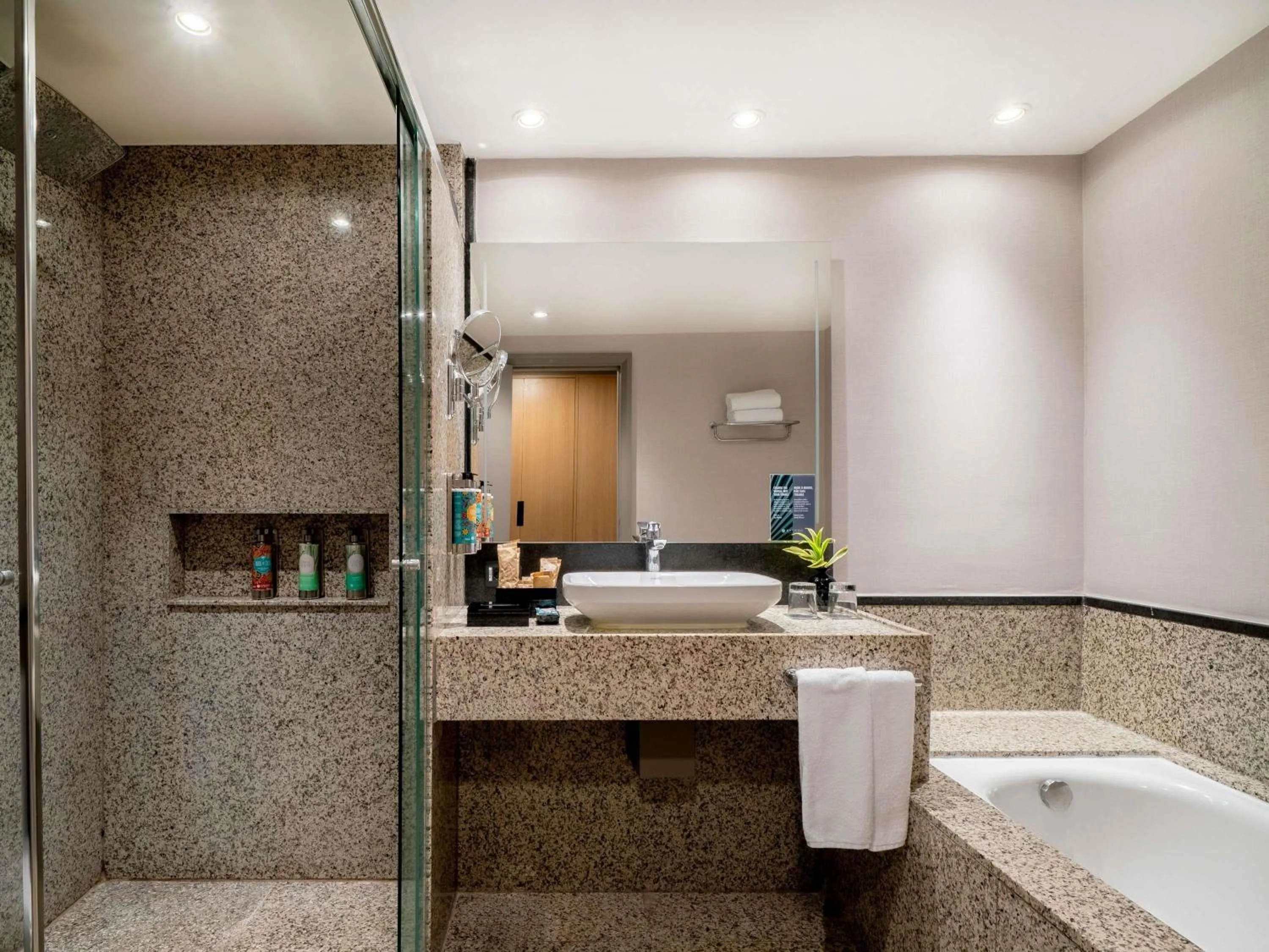 Bathroom in Pullman Sao Paulo Guarulhos Airport