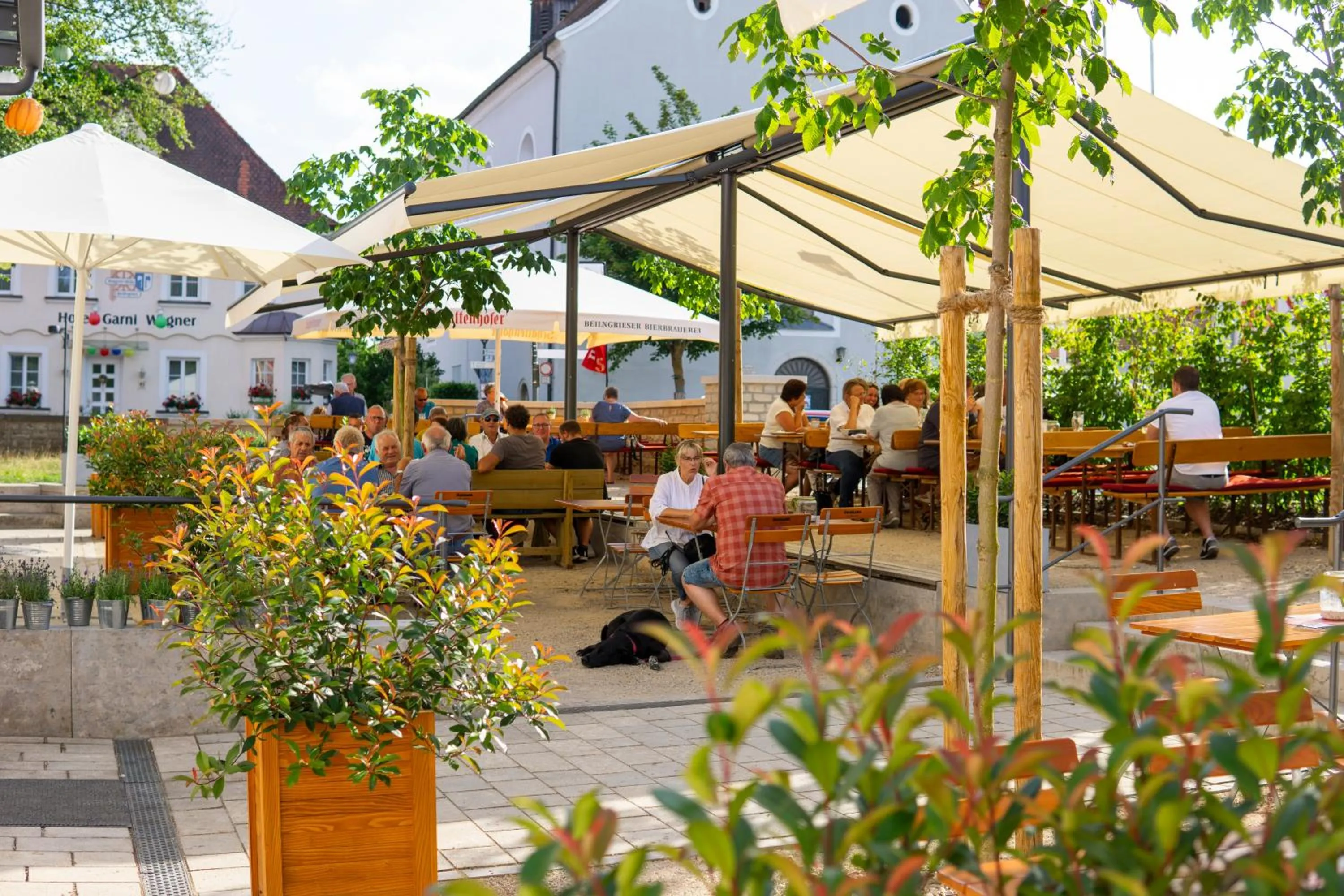 Property building in Schattenhofer Braugasthof