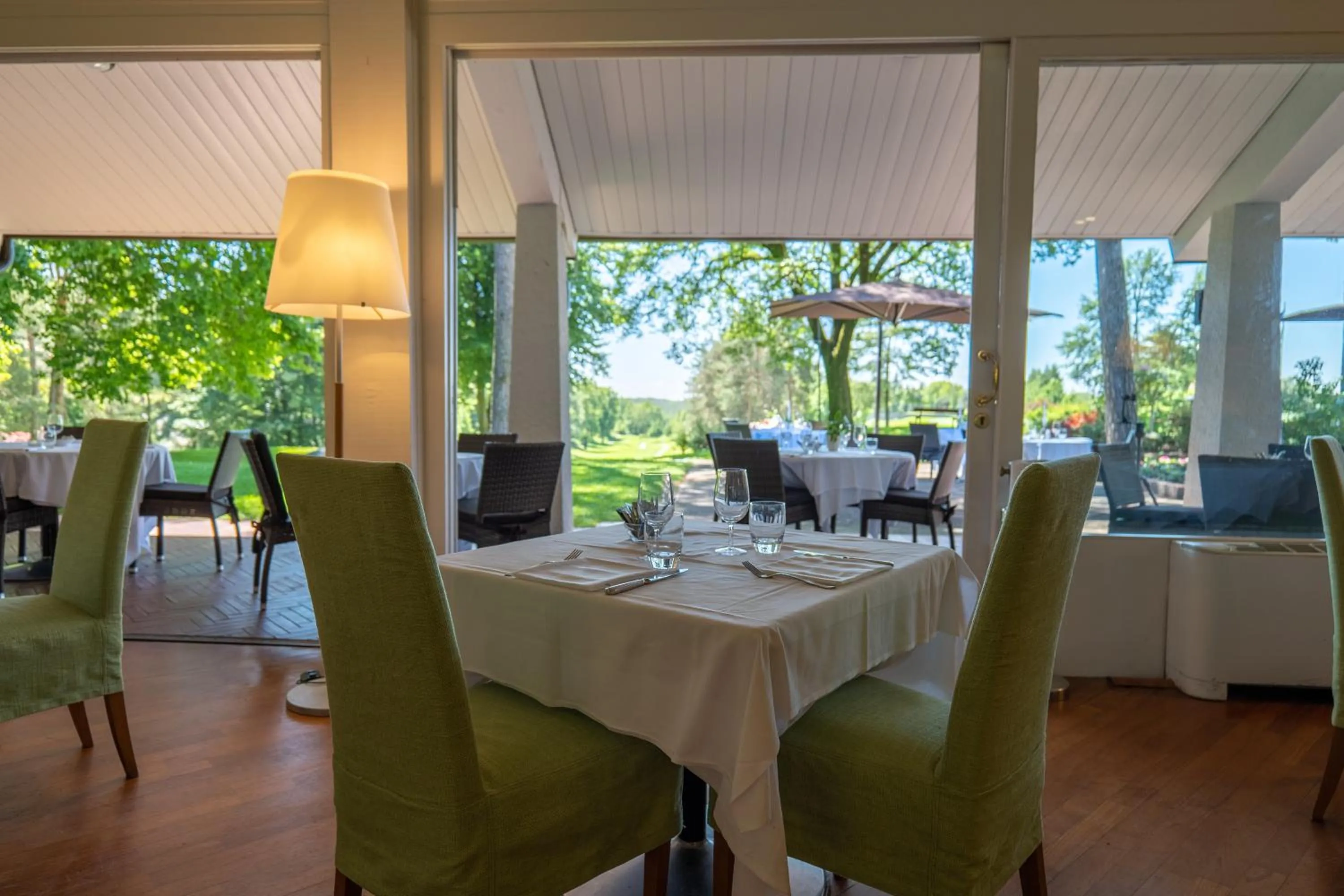 Restaurant/places to eat in Golf Hotel La Pinetina