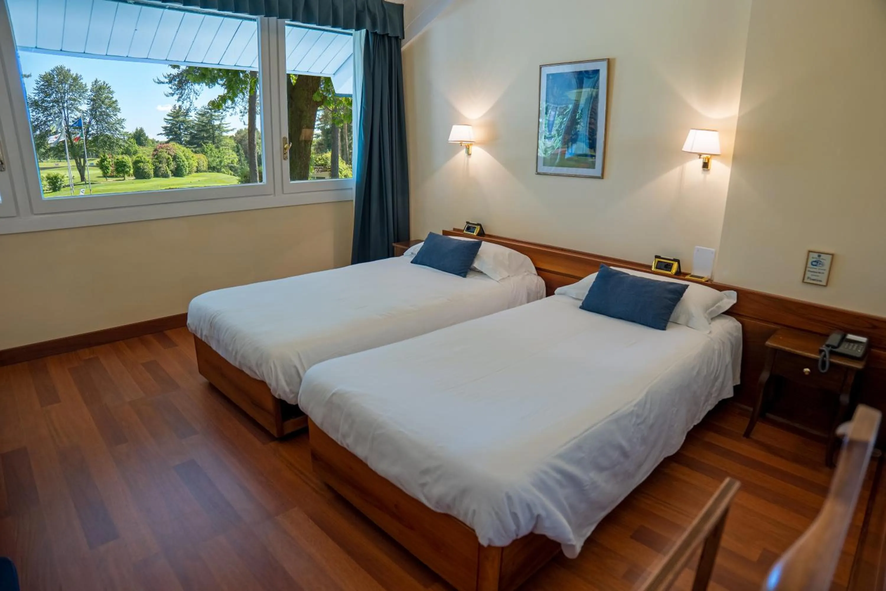 Photo of the whole room, Bed in Golf Hotel La Pinetina