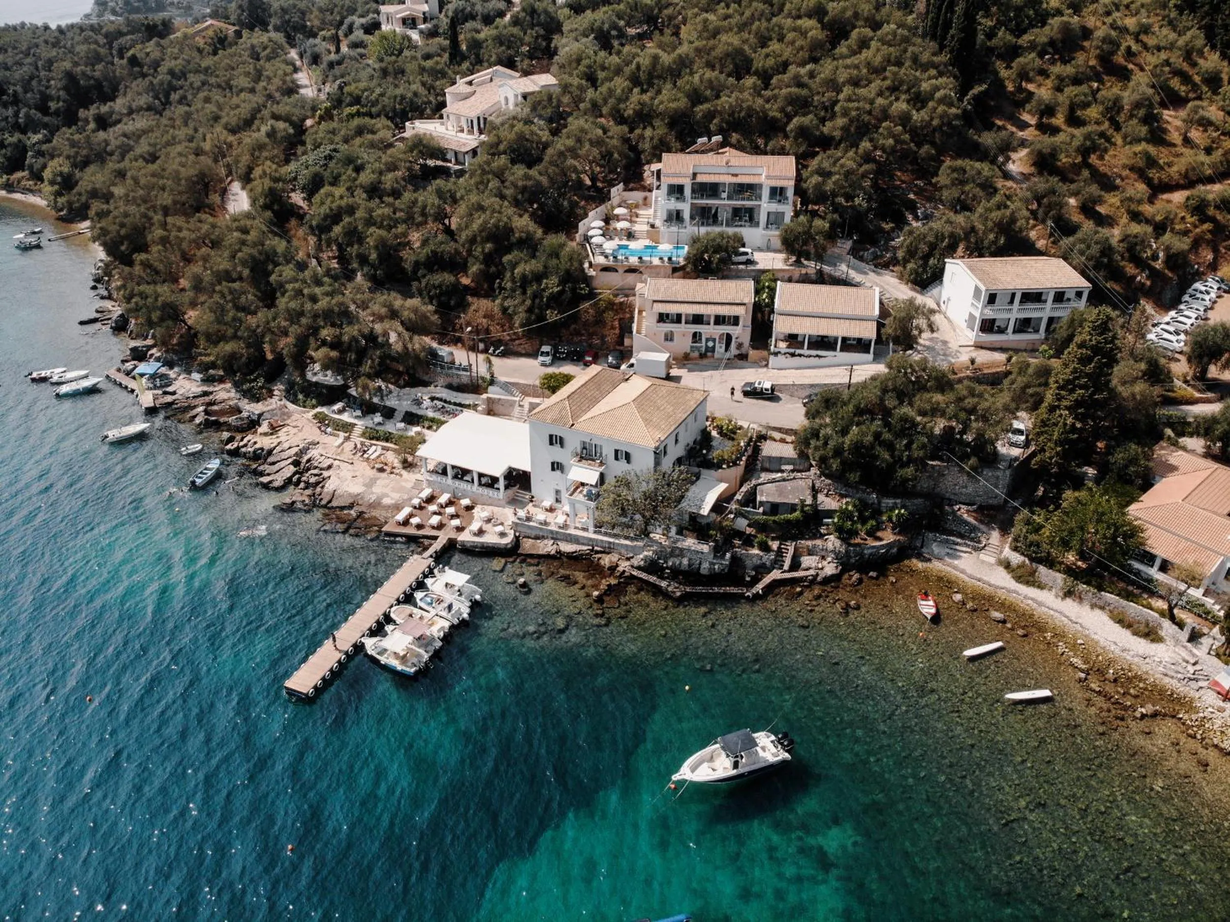 Restaurant/places to eat in Elena apt