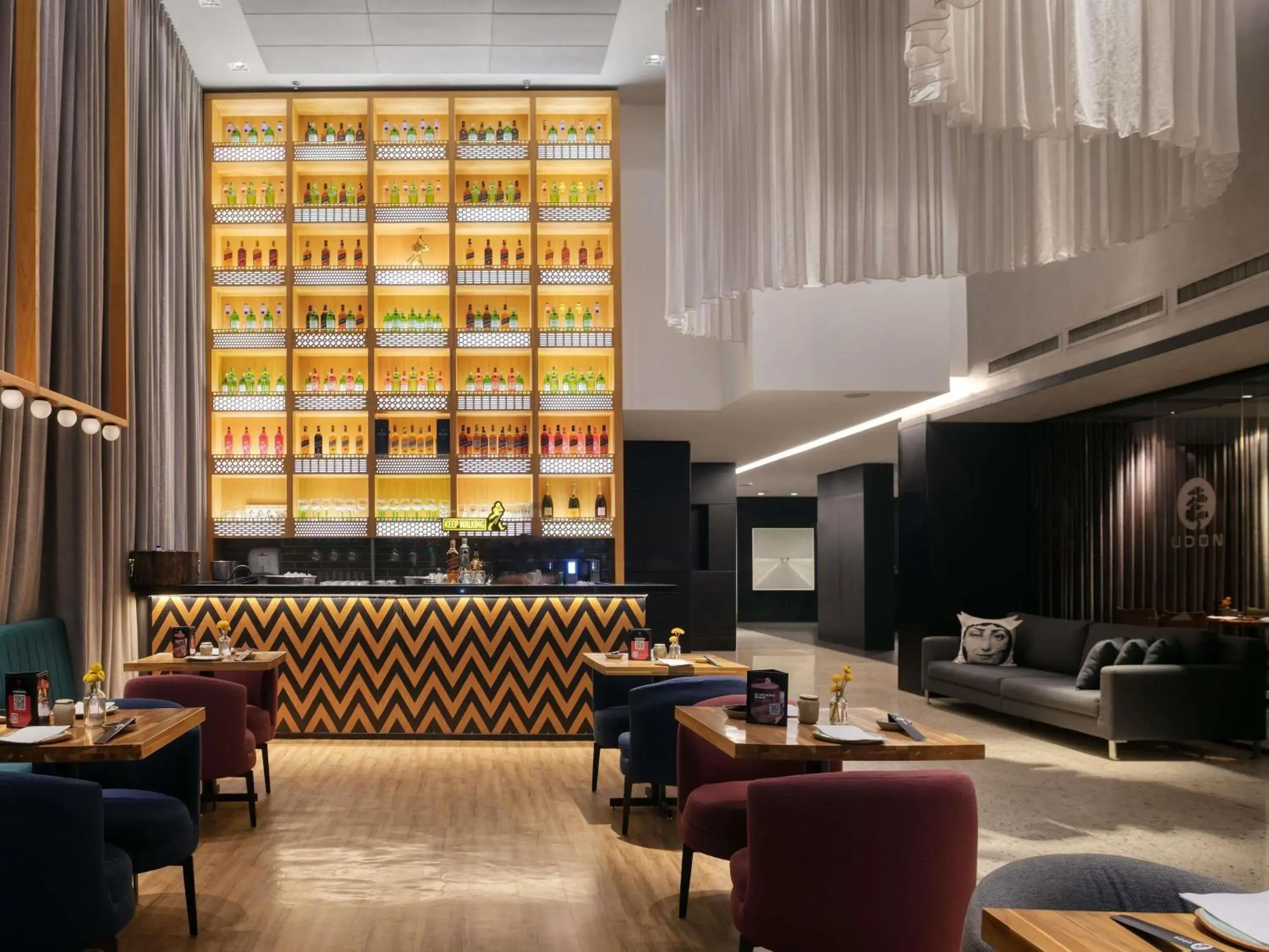 Lounge or bar in Caesar Business Belo Horizonte Belvedere Lounge or bar in Caesar Business Belo Horizonte Belvedere