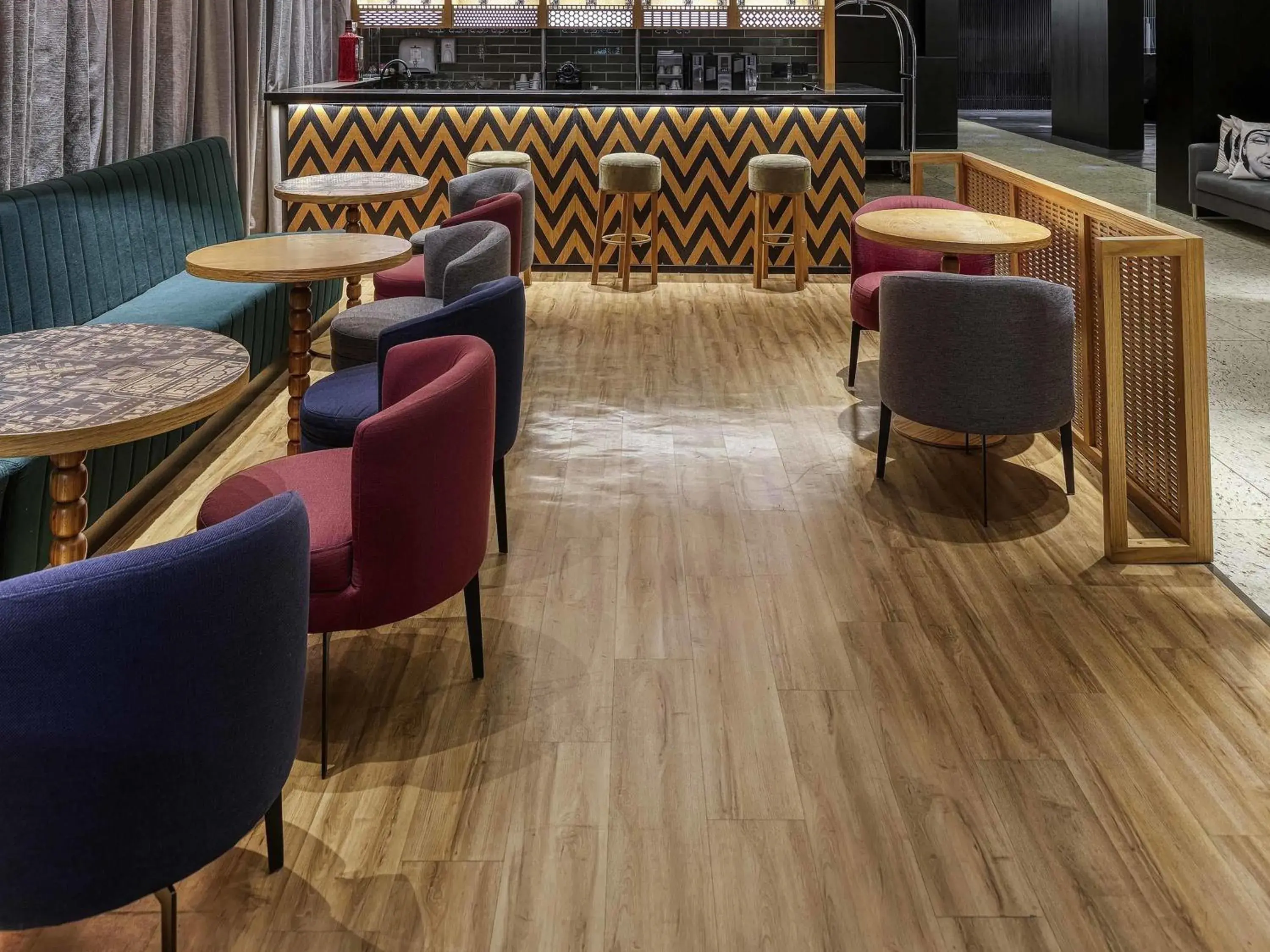 Lounge or bar in Caesar Business Belo Horizonte Belvedere Lounge or bar in Caesar Business Belo Horizonte Belvedere