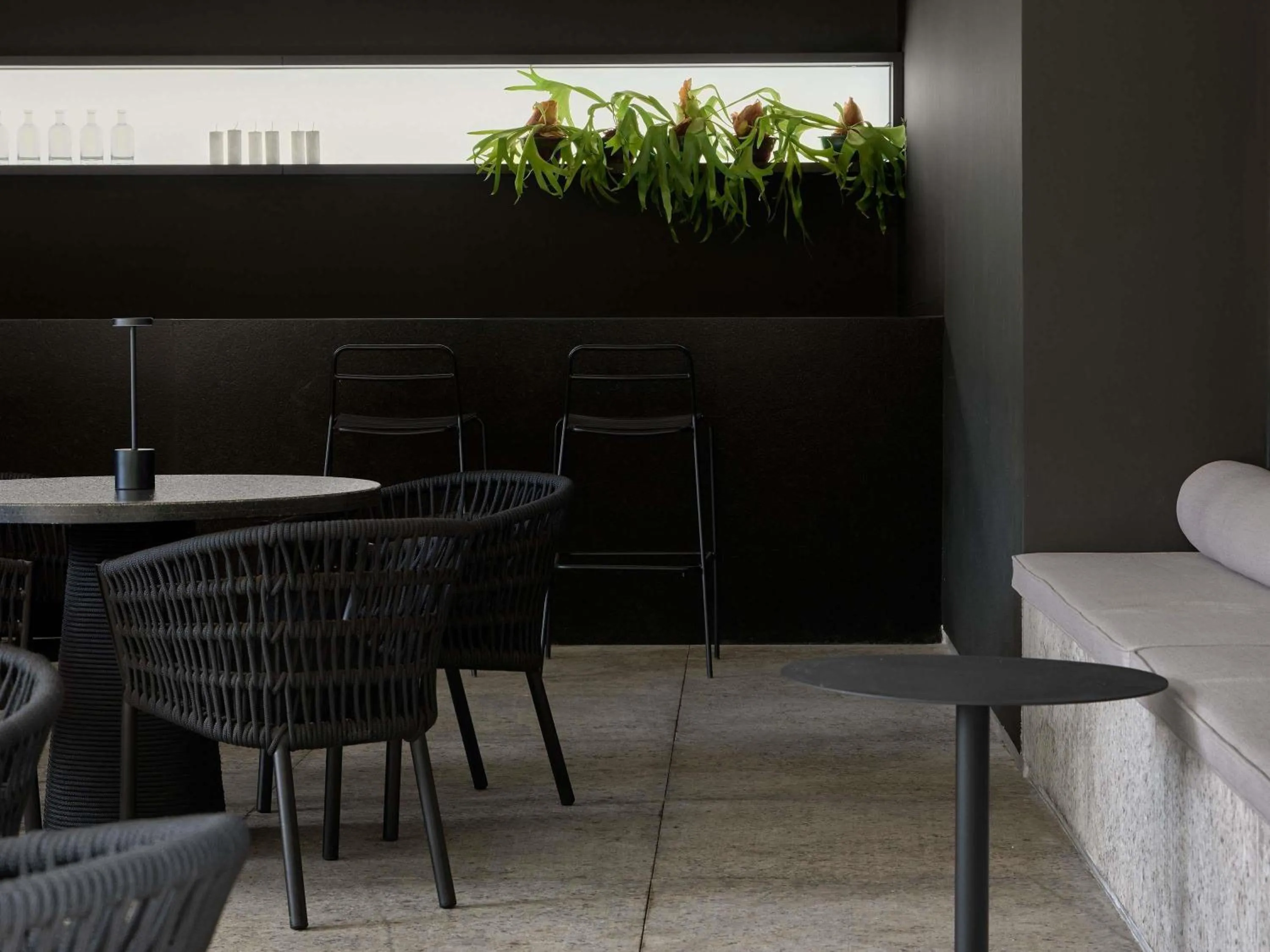 Pool view in Caesar Business Belo Horizonte Belvedere