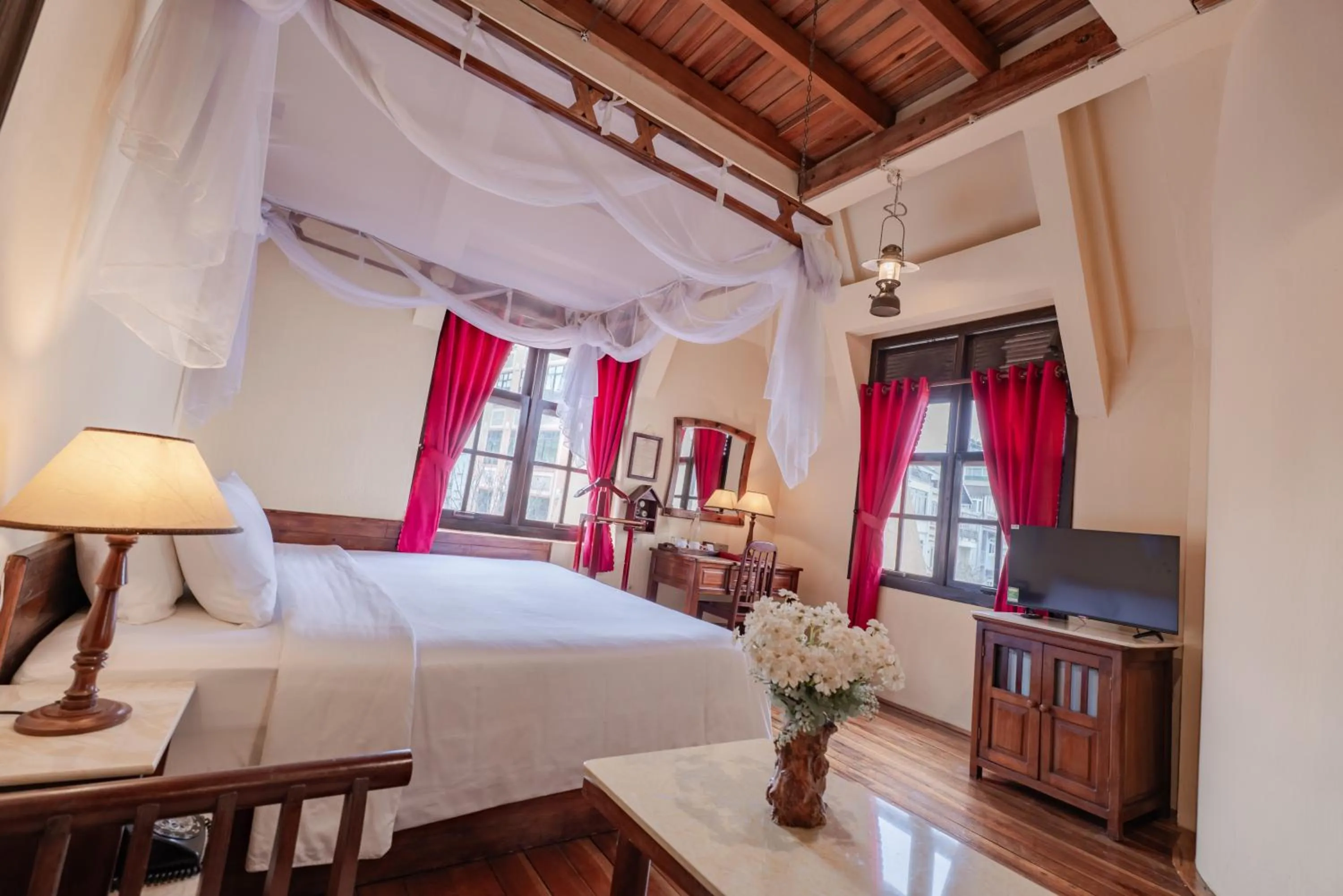 Bed in Saphir Dalat Hotel