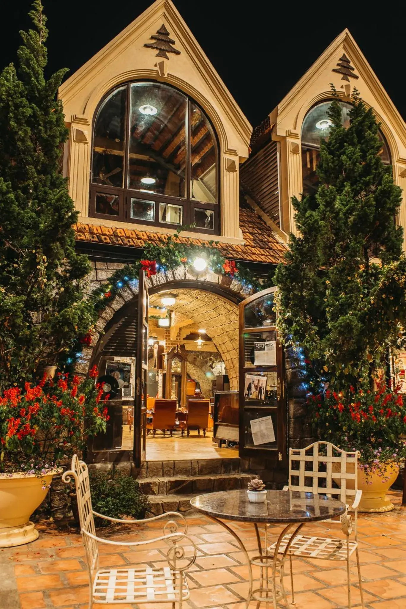 Property building in Saphir Dalat Hotel Property building in Saphir Dalat Hotel