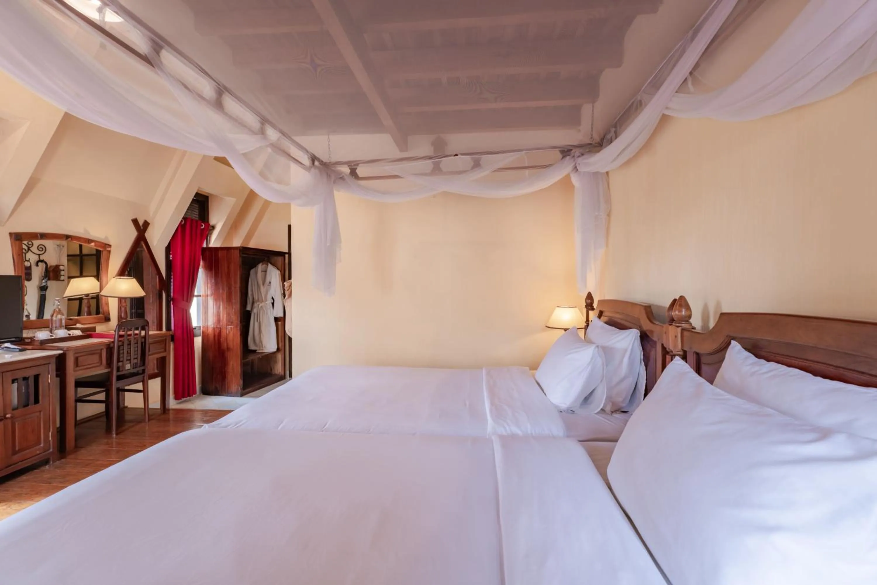 Bed in Saphir Dalat Hotel