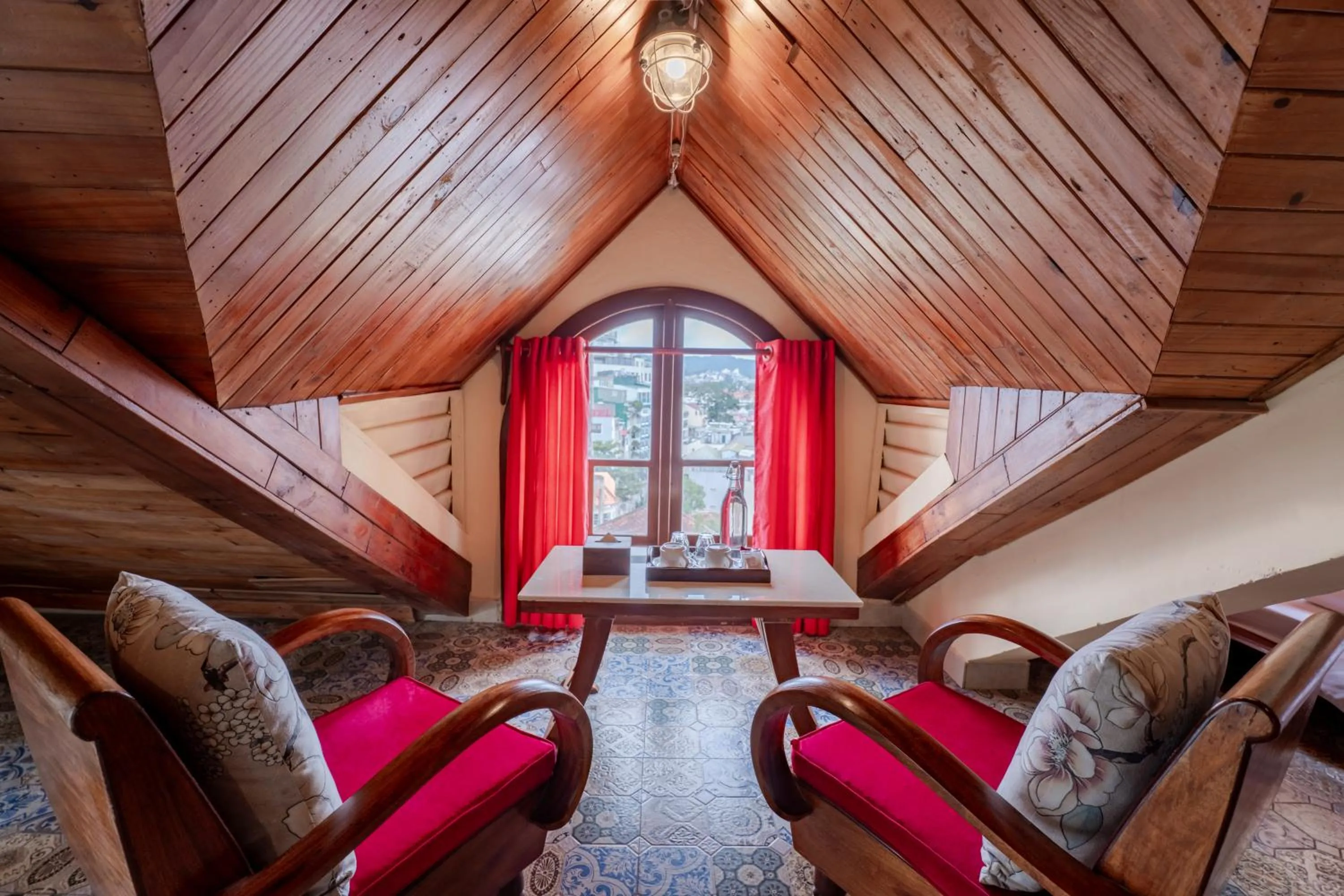 Seating area in Saphir Dalat Hotel