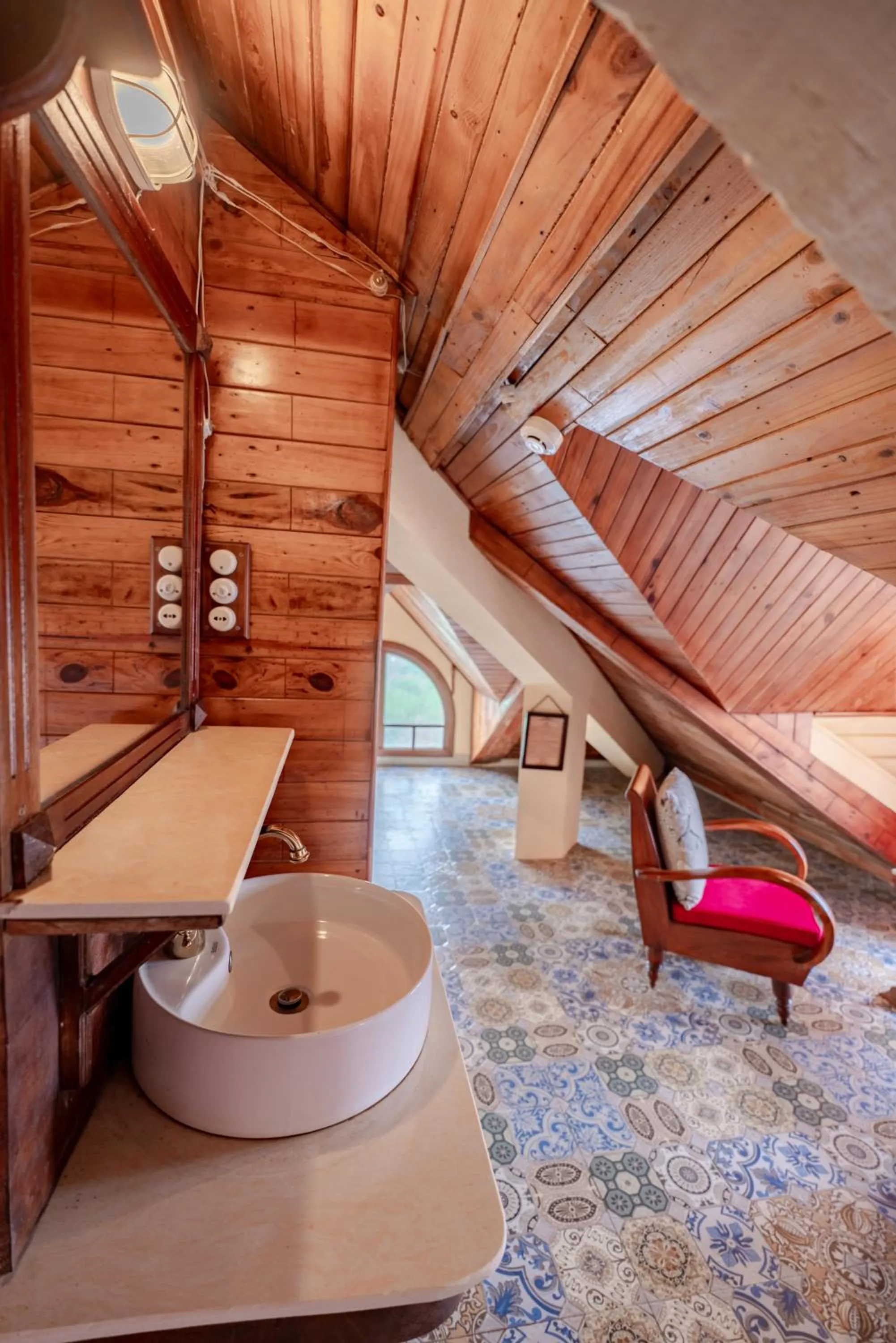 Toilet in Saphir Dalat Hotel