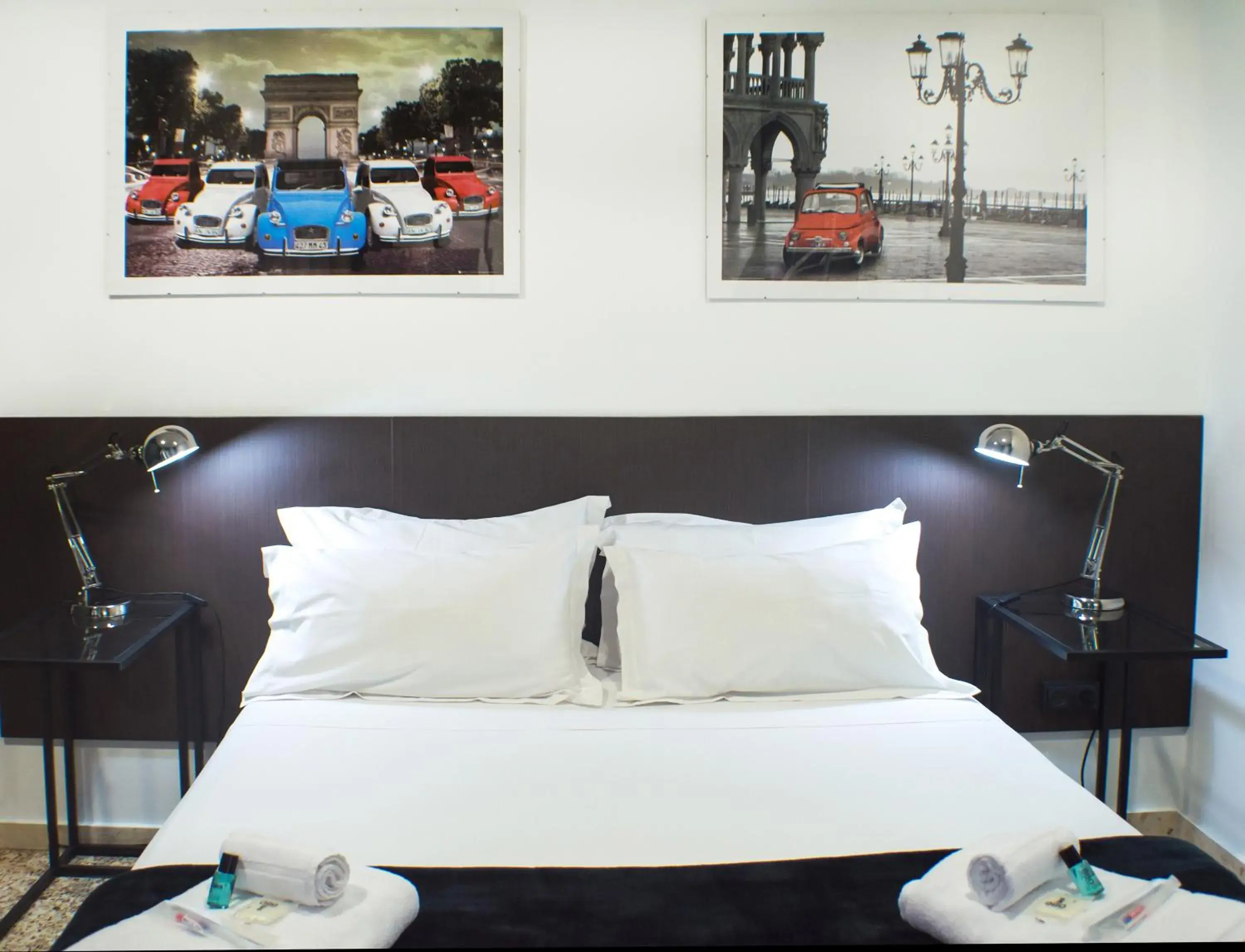 Double Room with Shared Bathroom in Quart Youth Hostel & Apartments Double Room with Shared Bathroom in Quart Youth Hostel & Apartments