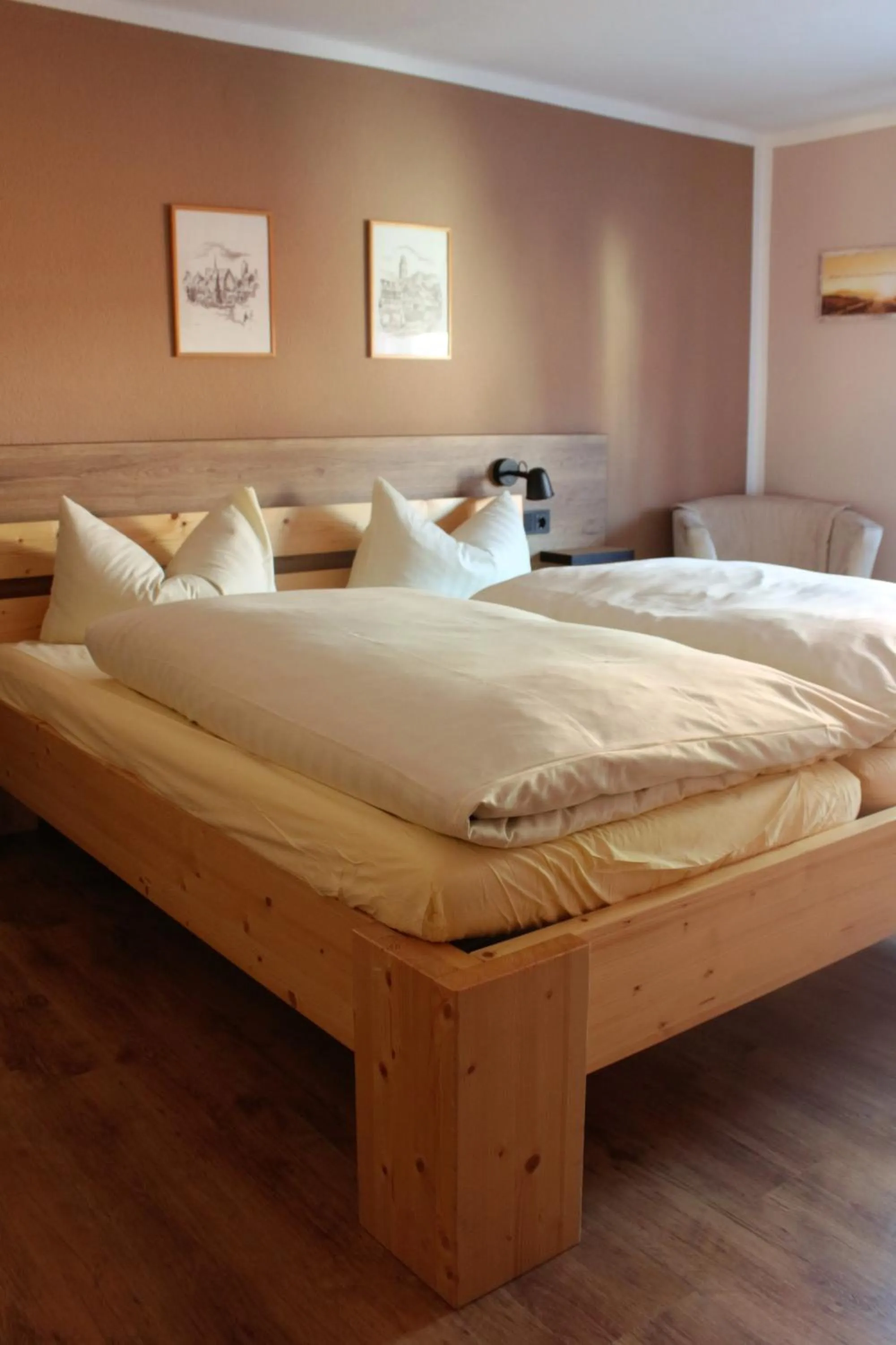 Bed in Landgasthof-Porta