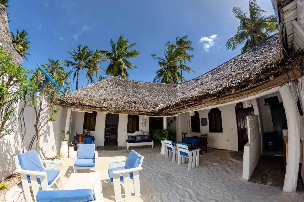 Patio in Peter Pan Beach Lodge
