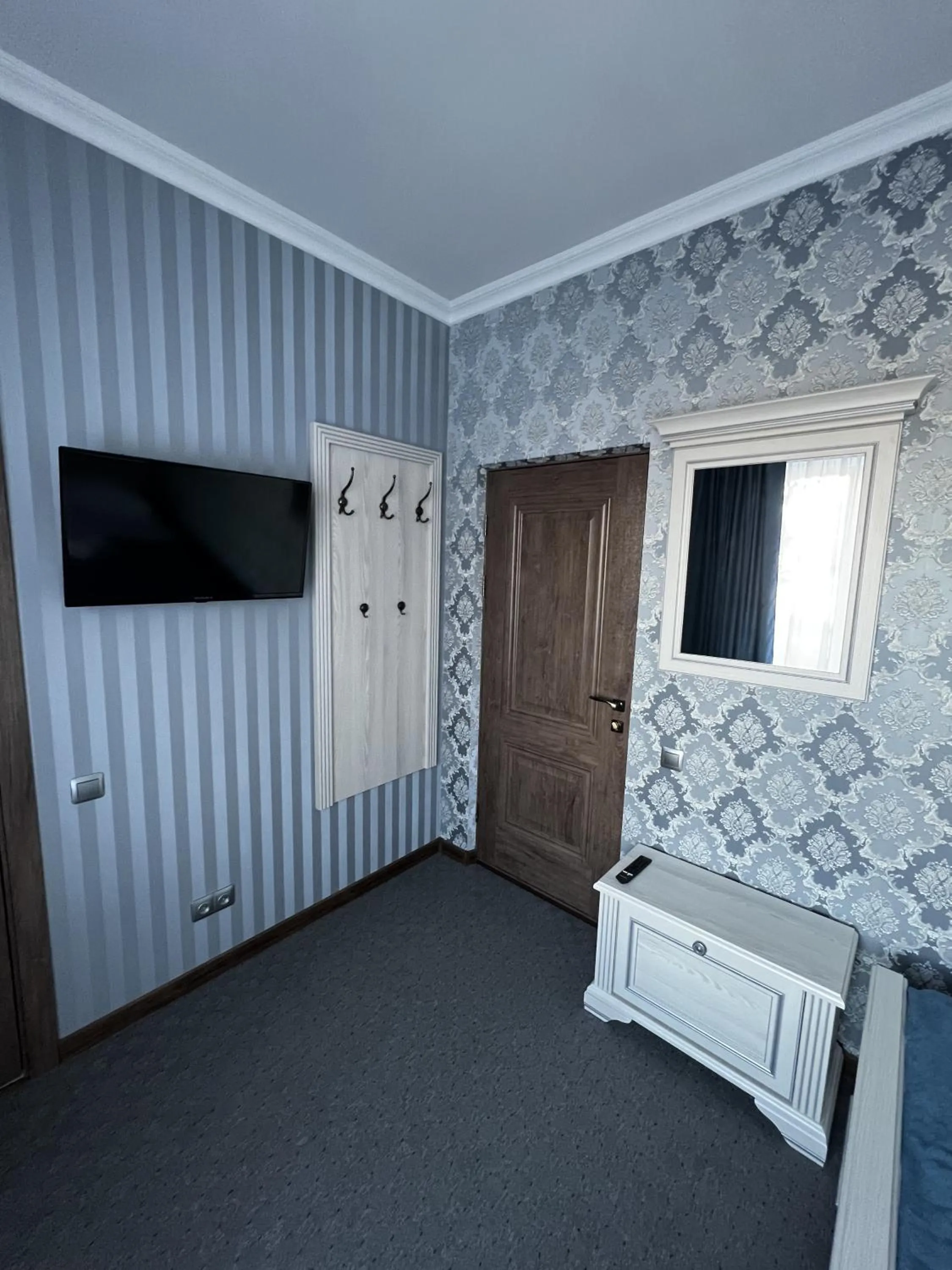TV and multimedia in Zolotoy Fazan