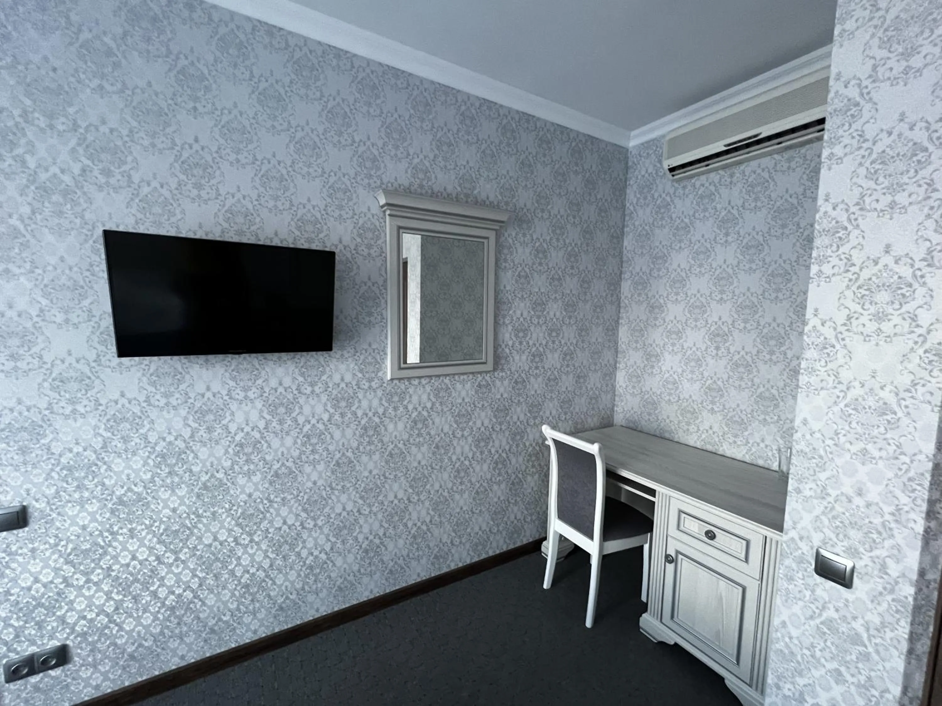 TV and multimedia in Zolotoy Fazan