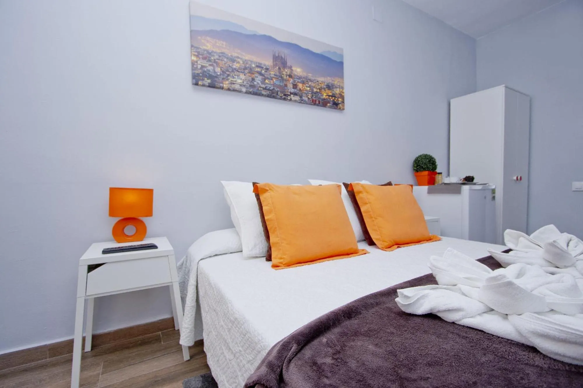 Bed in Barcelona City Seven Hostal