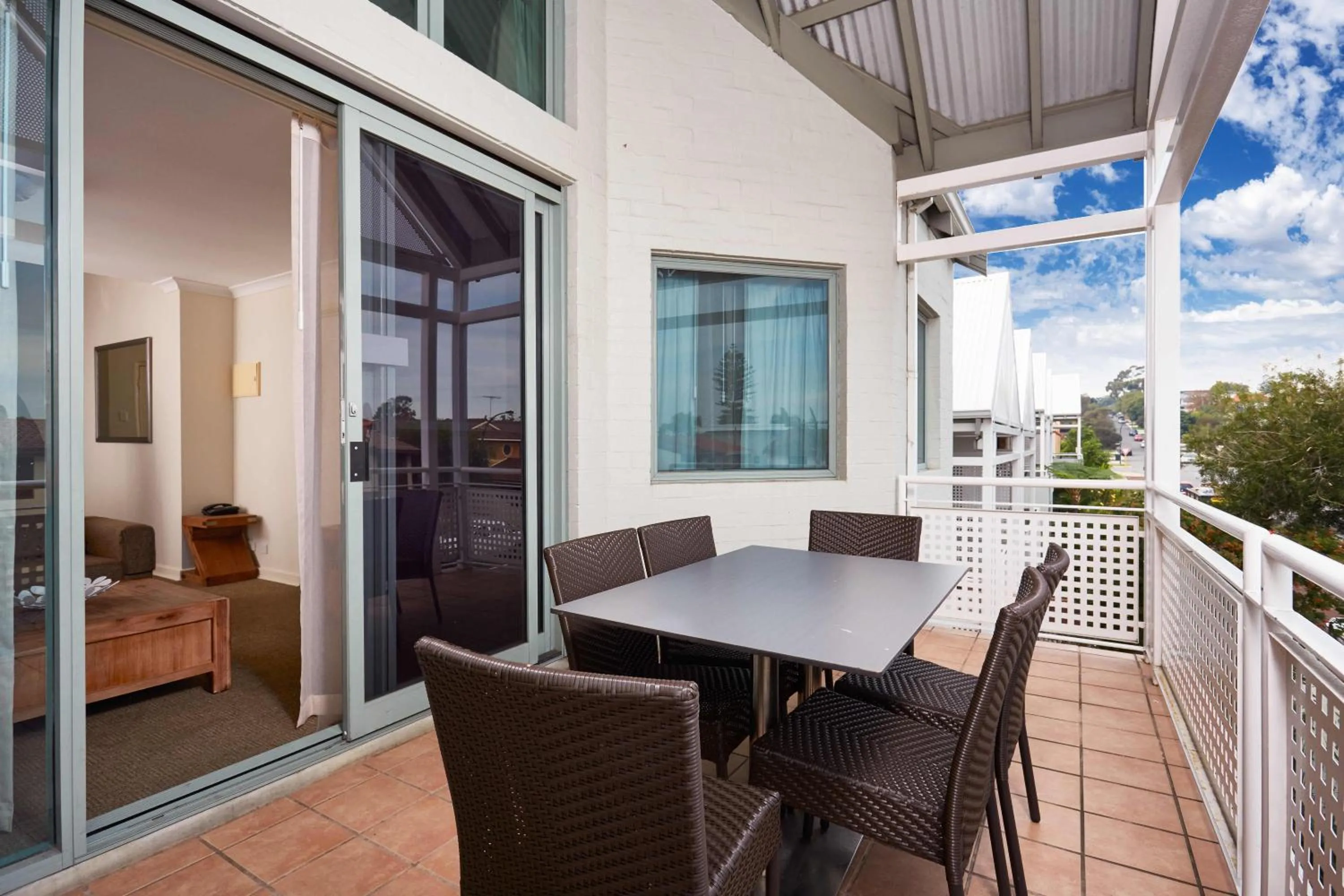 Balcony/Terrace in Broadwater Resort Como