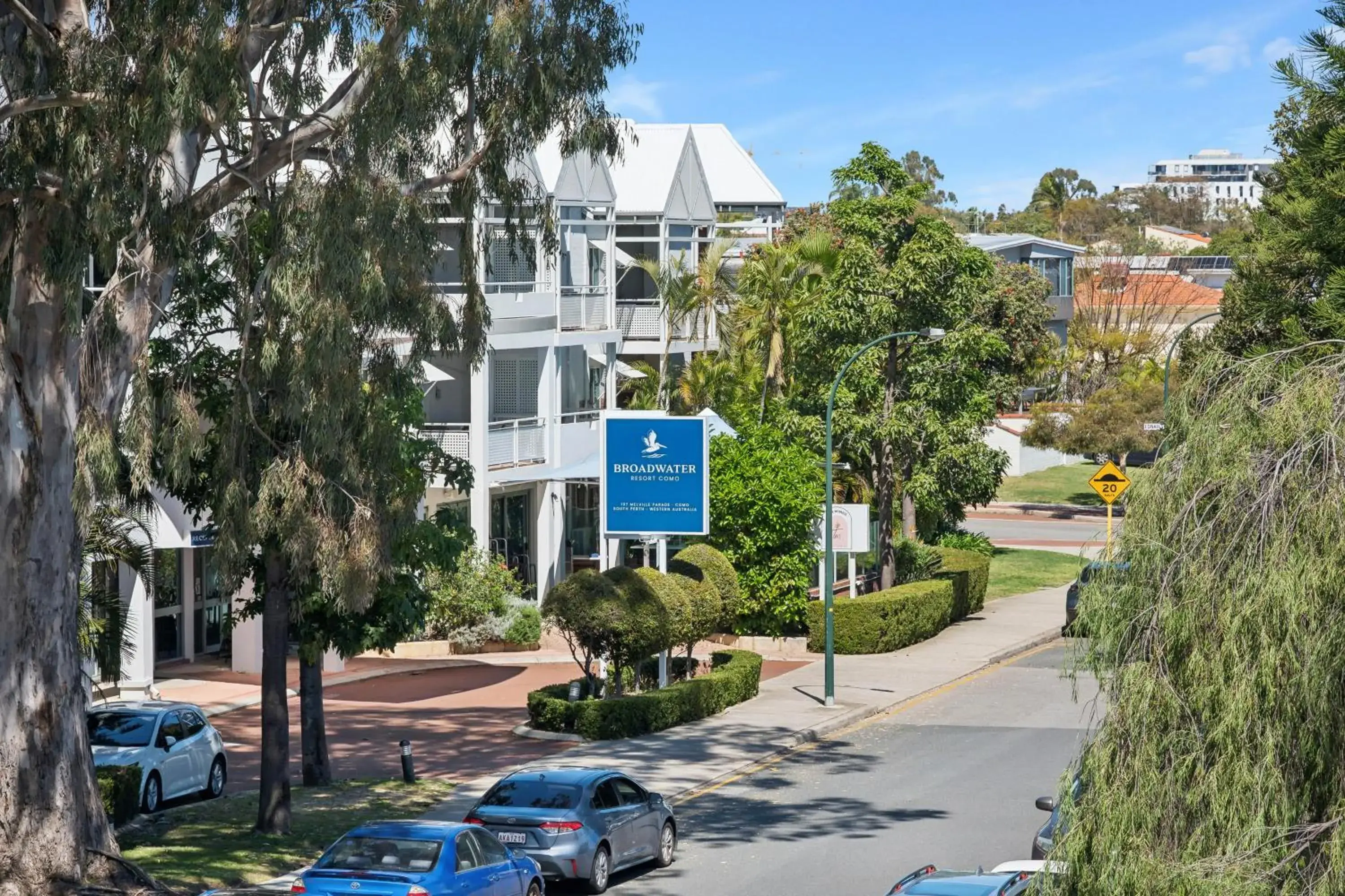 Property building in Broadwater Resort Como Property building in Broadwater Resort Como