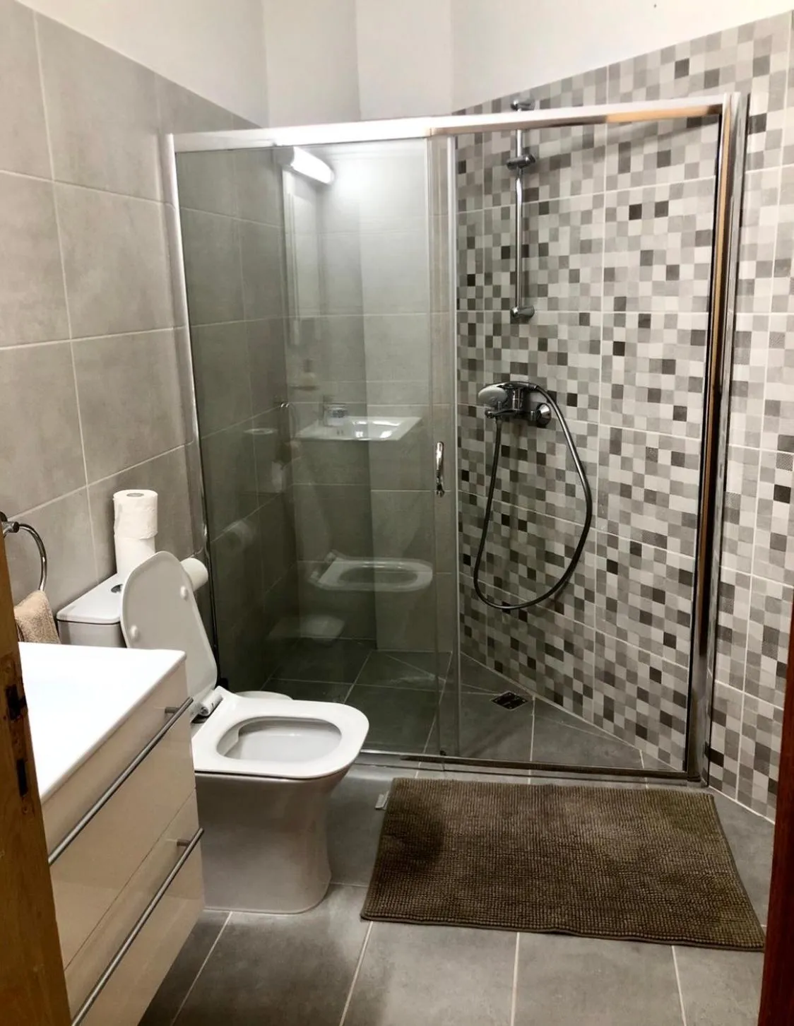 Angela Holiday Apartments