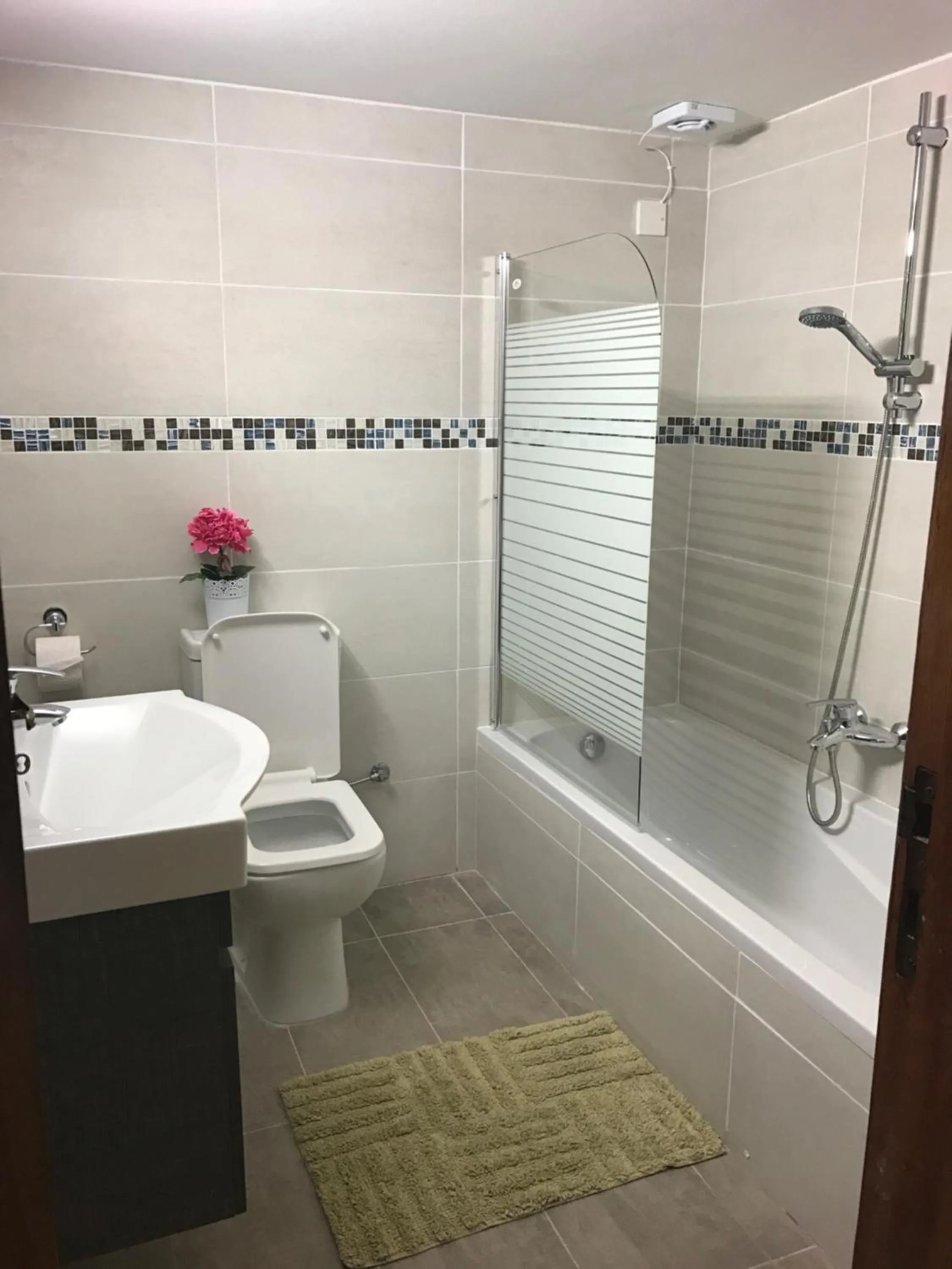 Bathroom in Angela Holiday Apartments