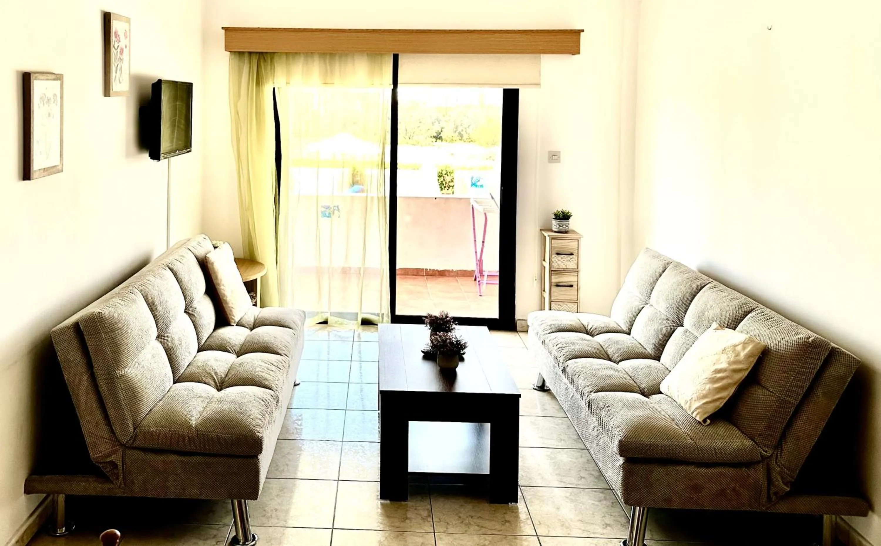 Angela Holiday Apartments